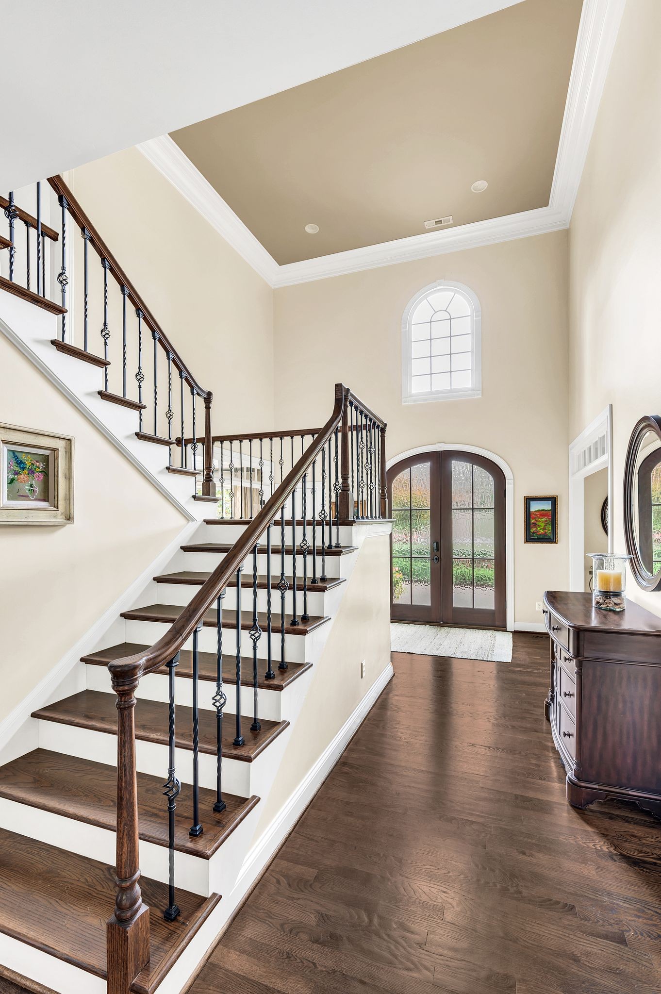 825 Pipers Ln