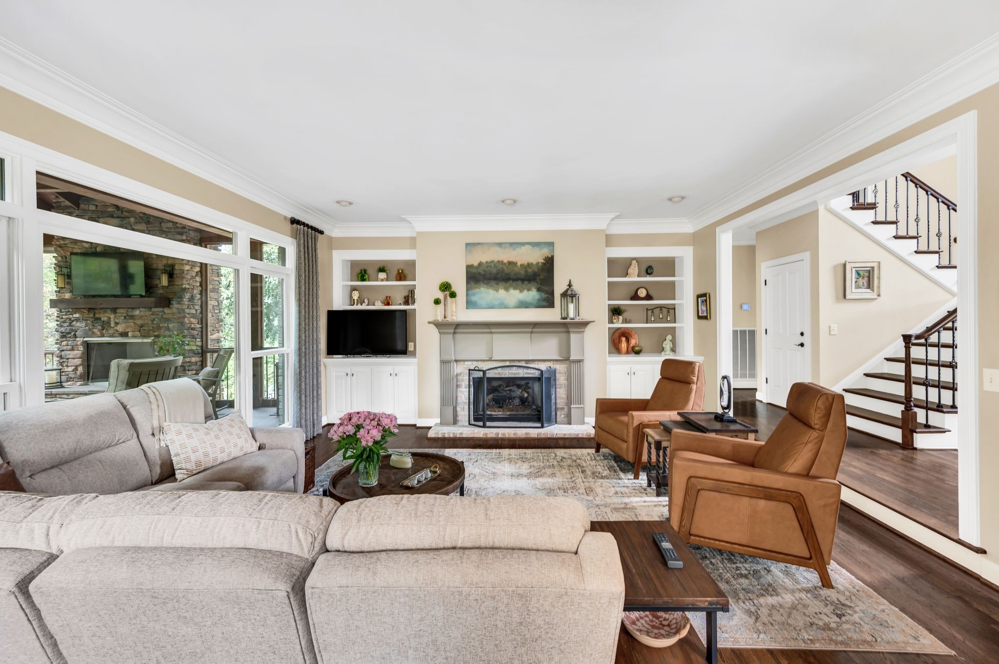 825 Pipers Ln