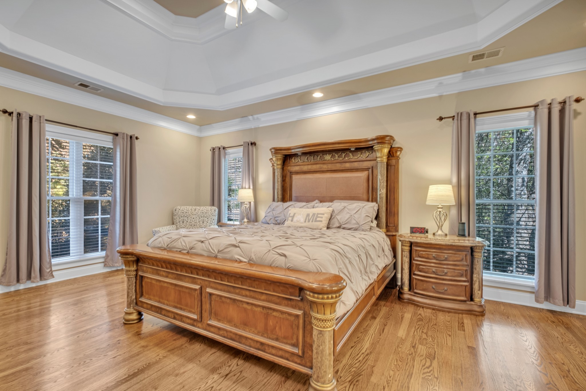 808 Aldwych Circle
