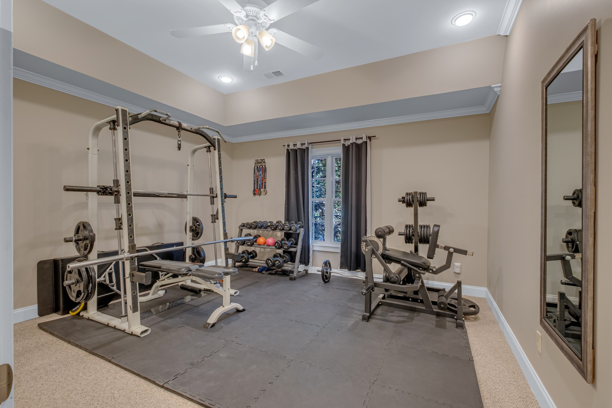 808 Aldwych Circle