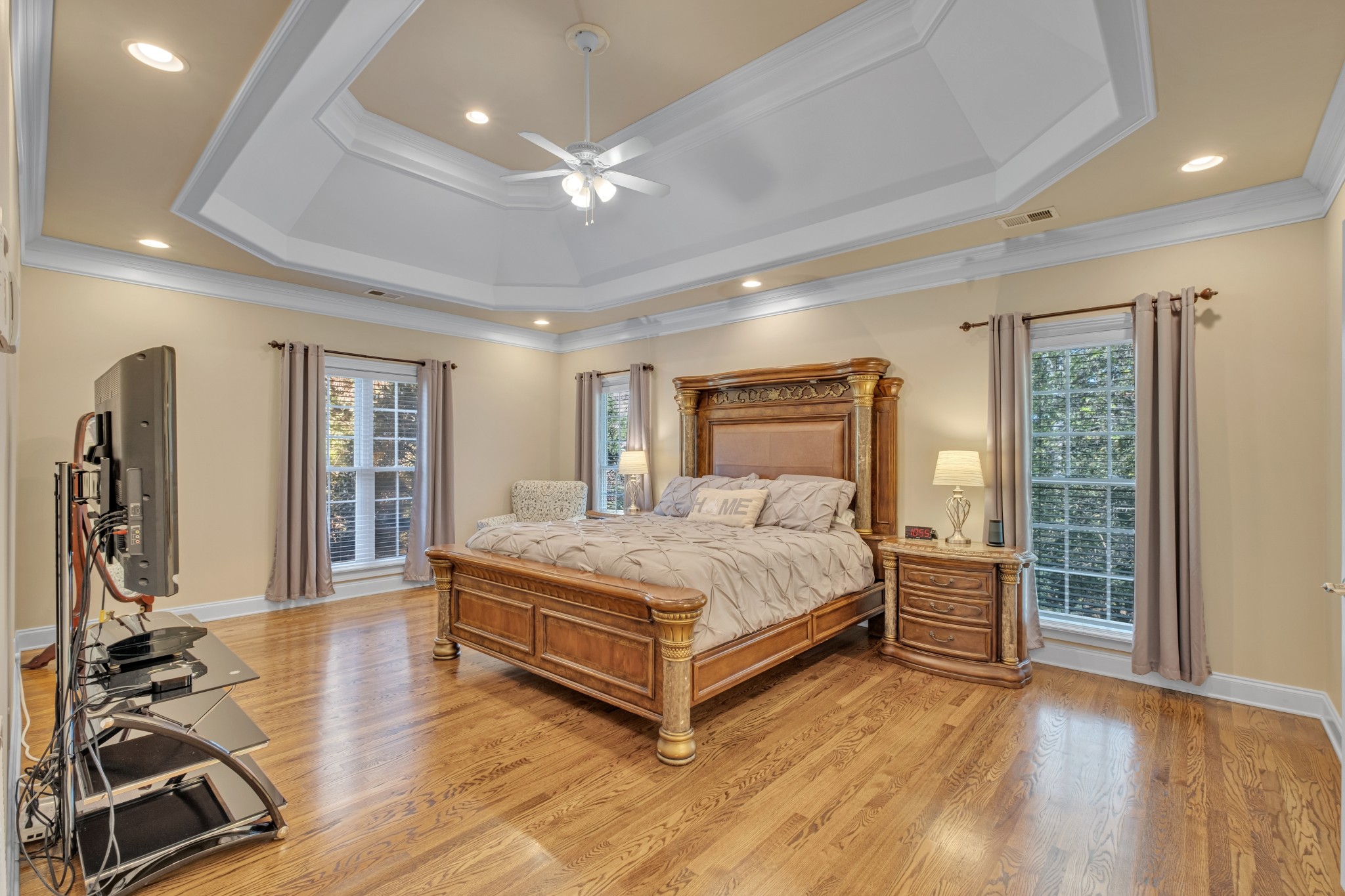 808 Aldwych Circle