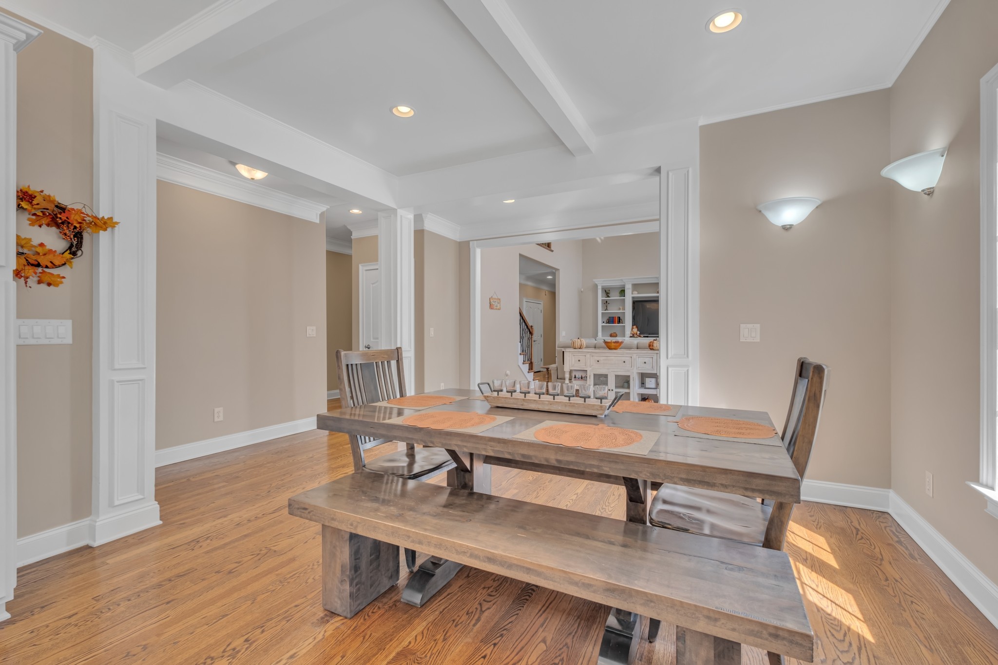 808 Aldwych Circle