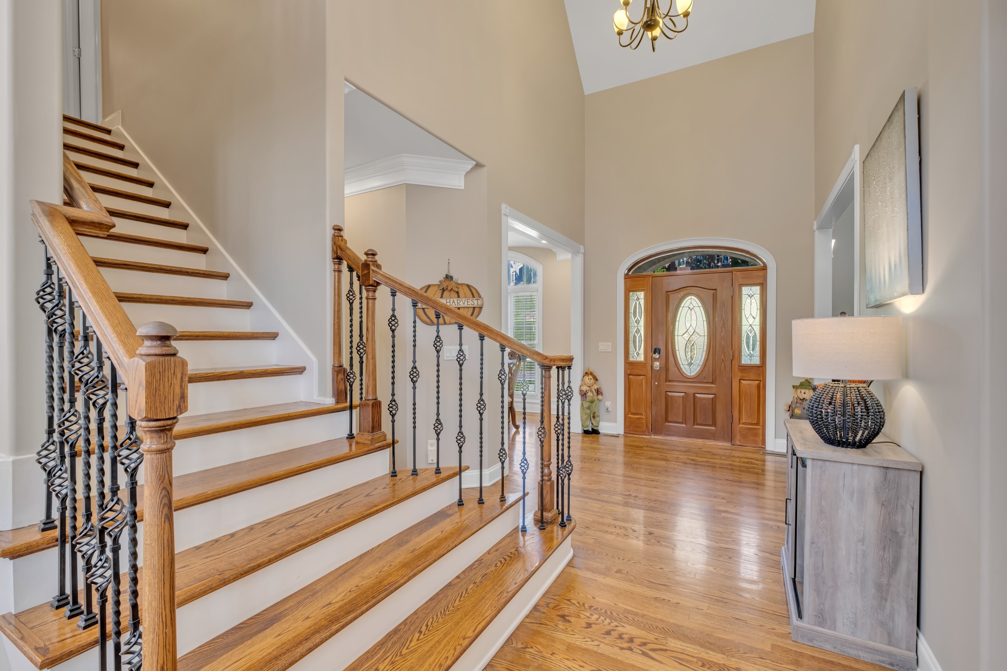 808 Aldwych Circle