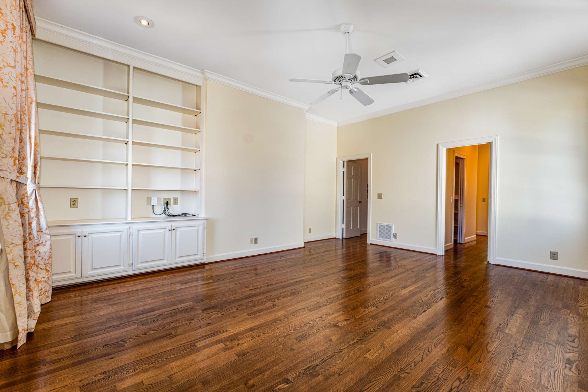 193 Moultrie Park