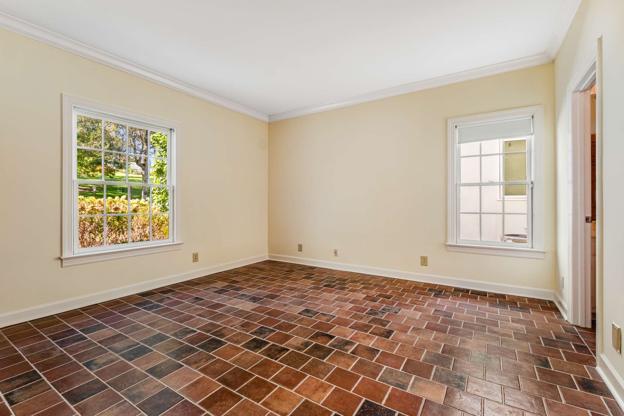 193 Moultrie Park