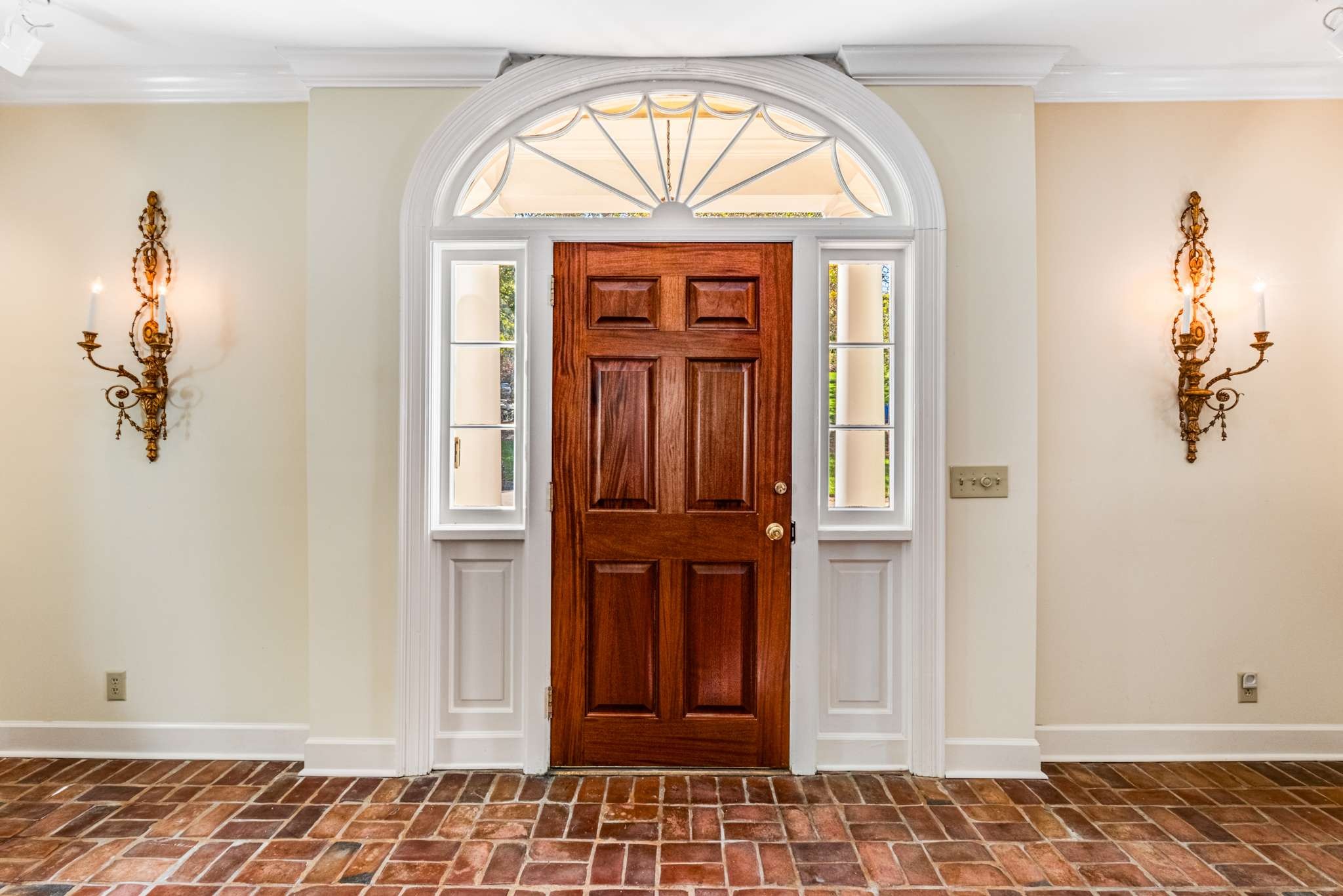 193 Moultrie Park