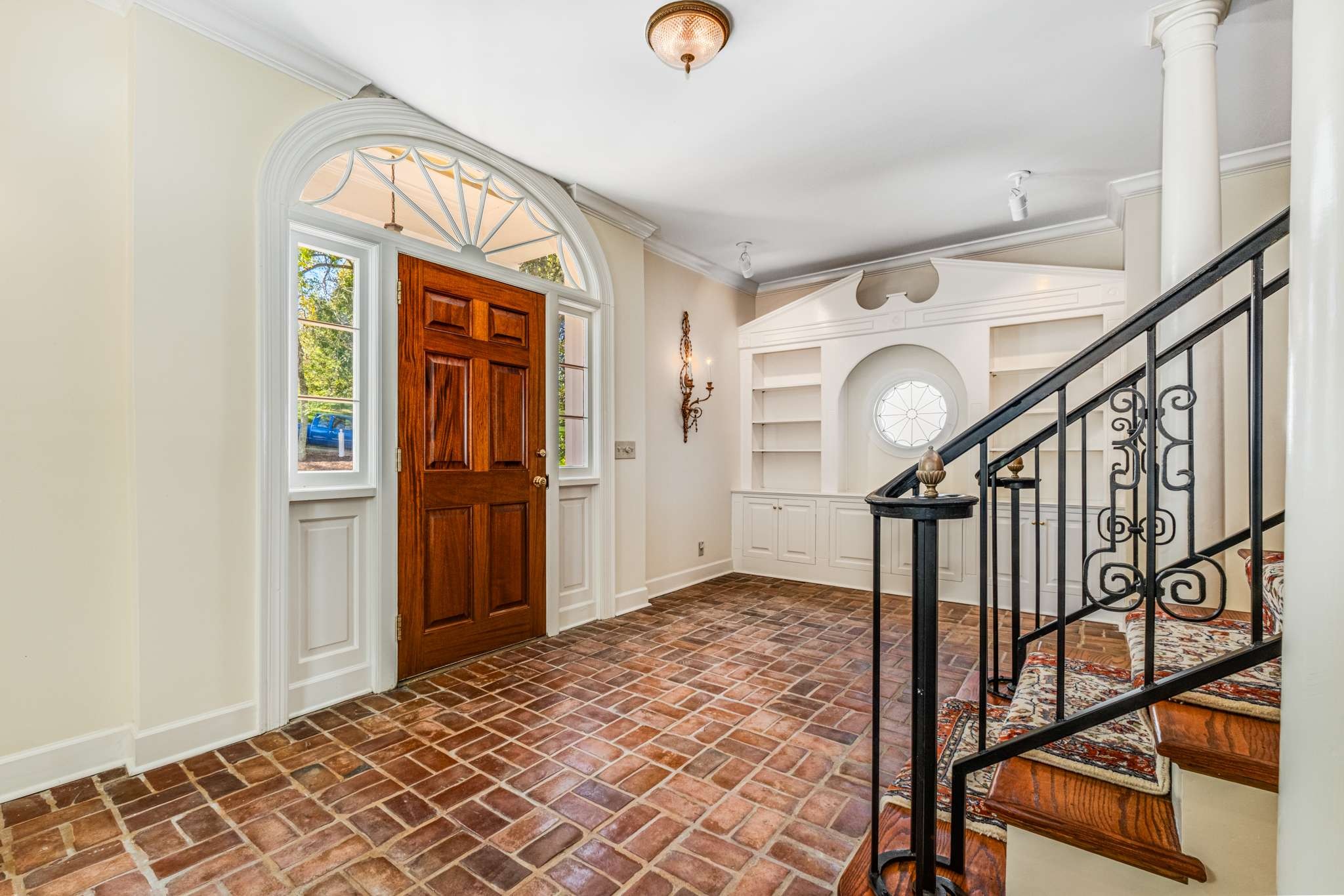 193 Moultrie Park