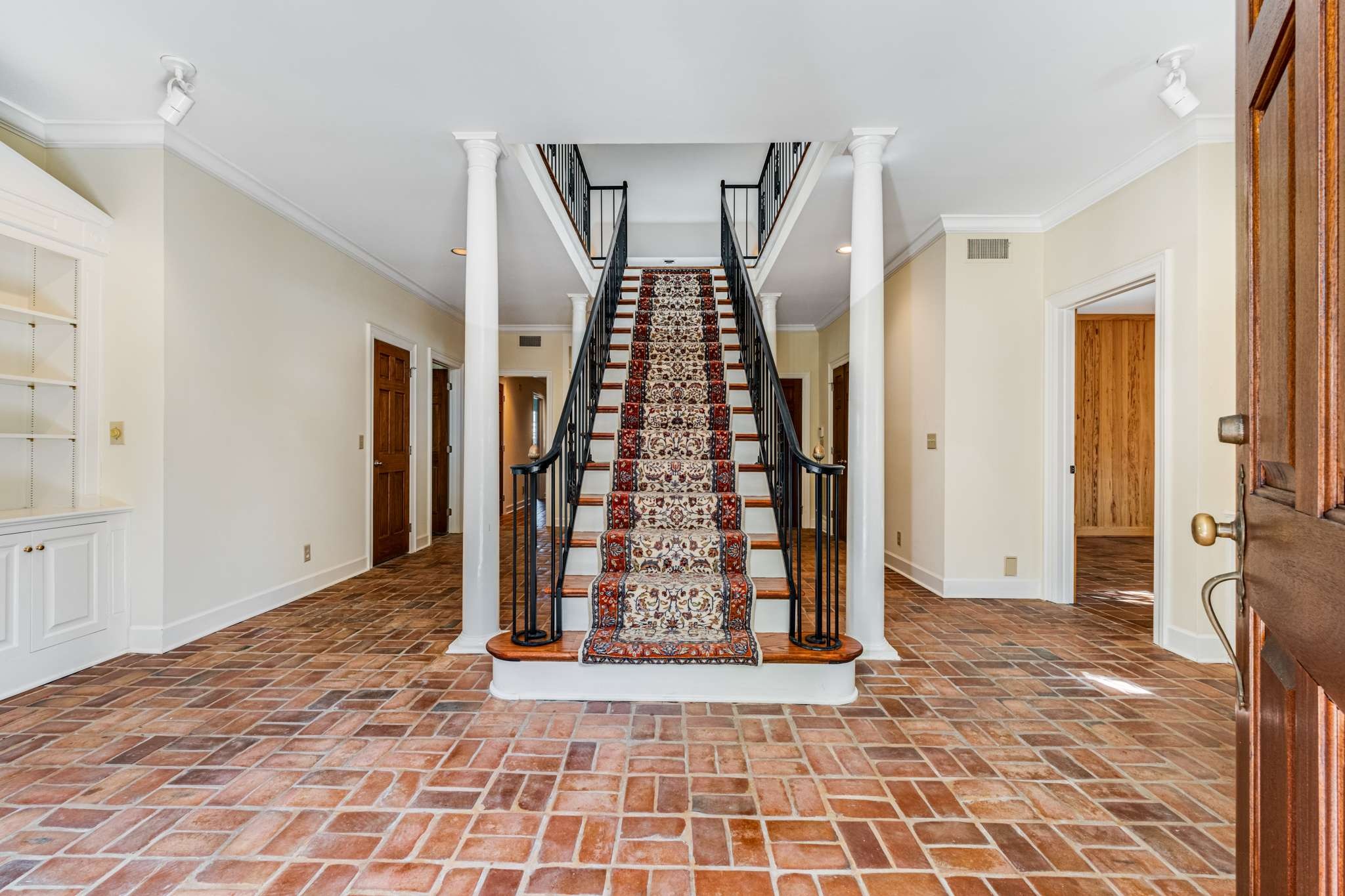 193 Moultrie Park
