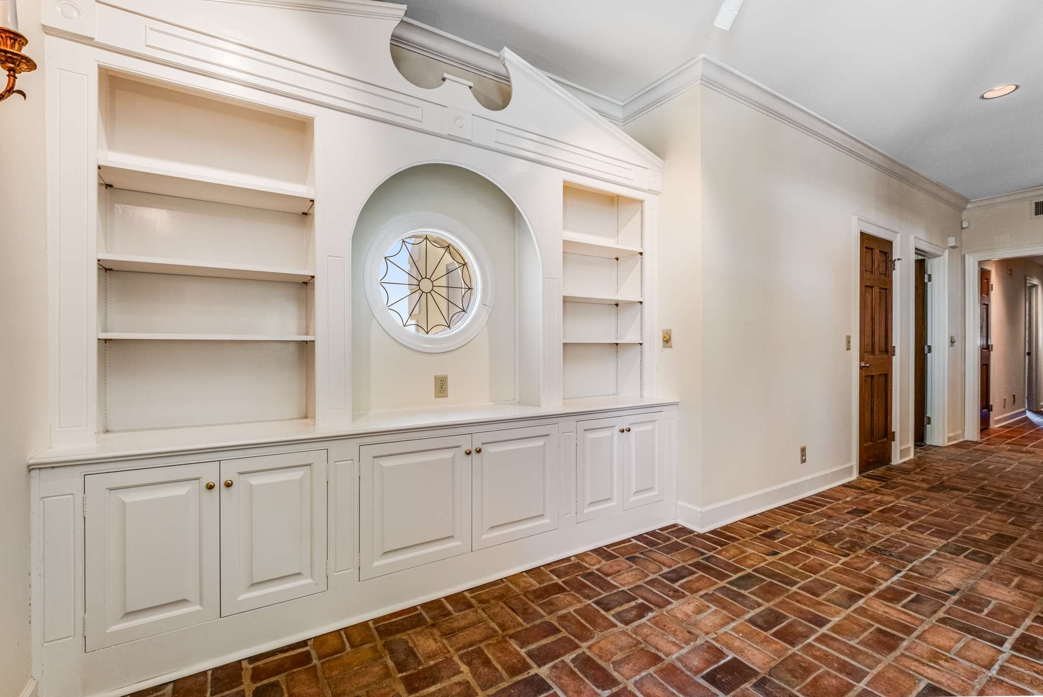 193 Moultrie Park