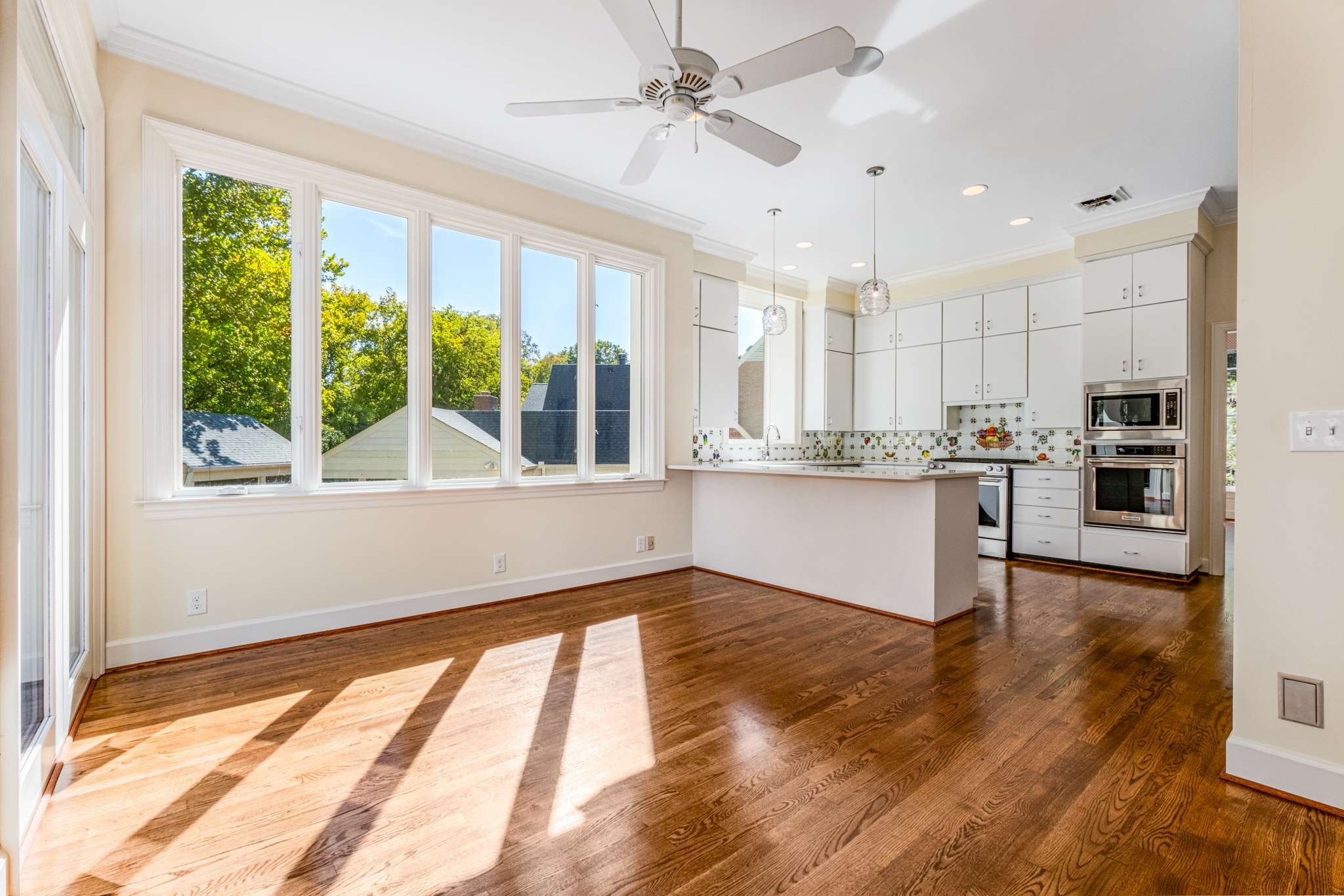 193 Moultrie Park