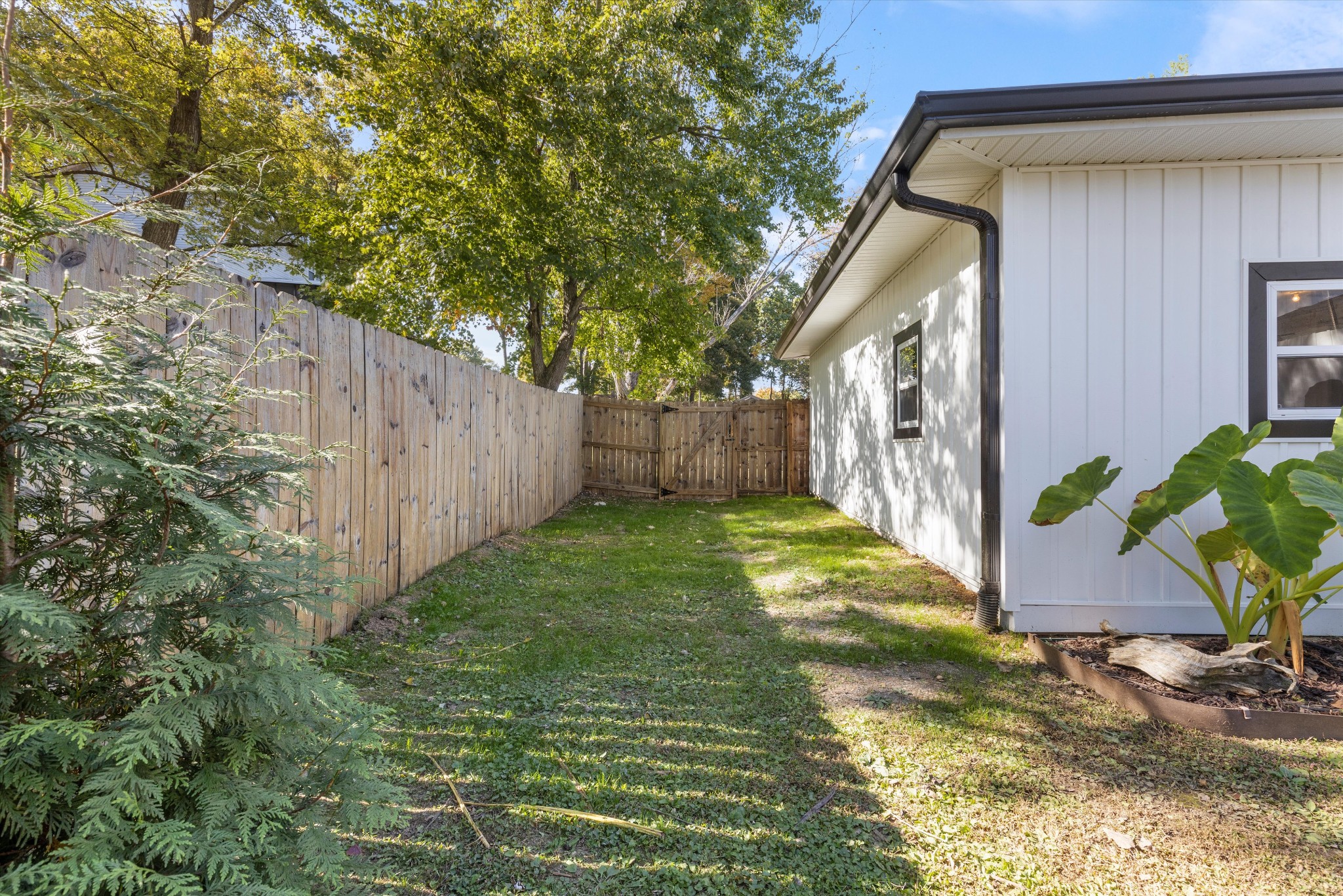 4016 Port Jamaica Ct