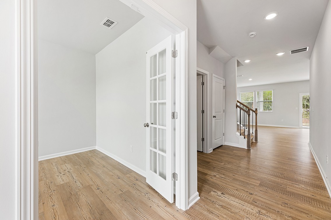 5010 Lawler Lane