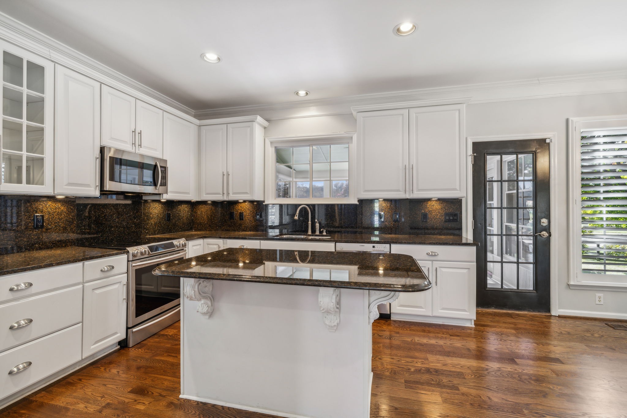 234 Lighthouse Ter