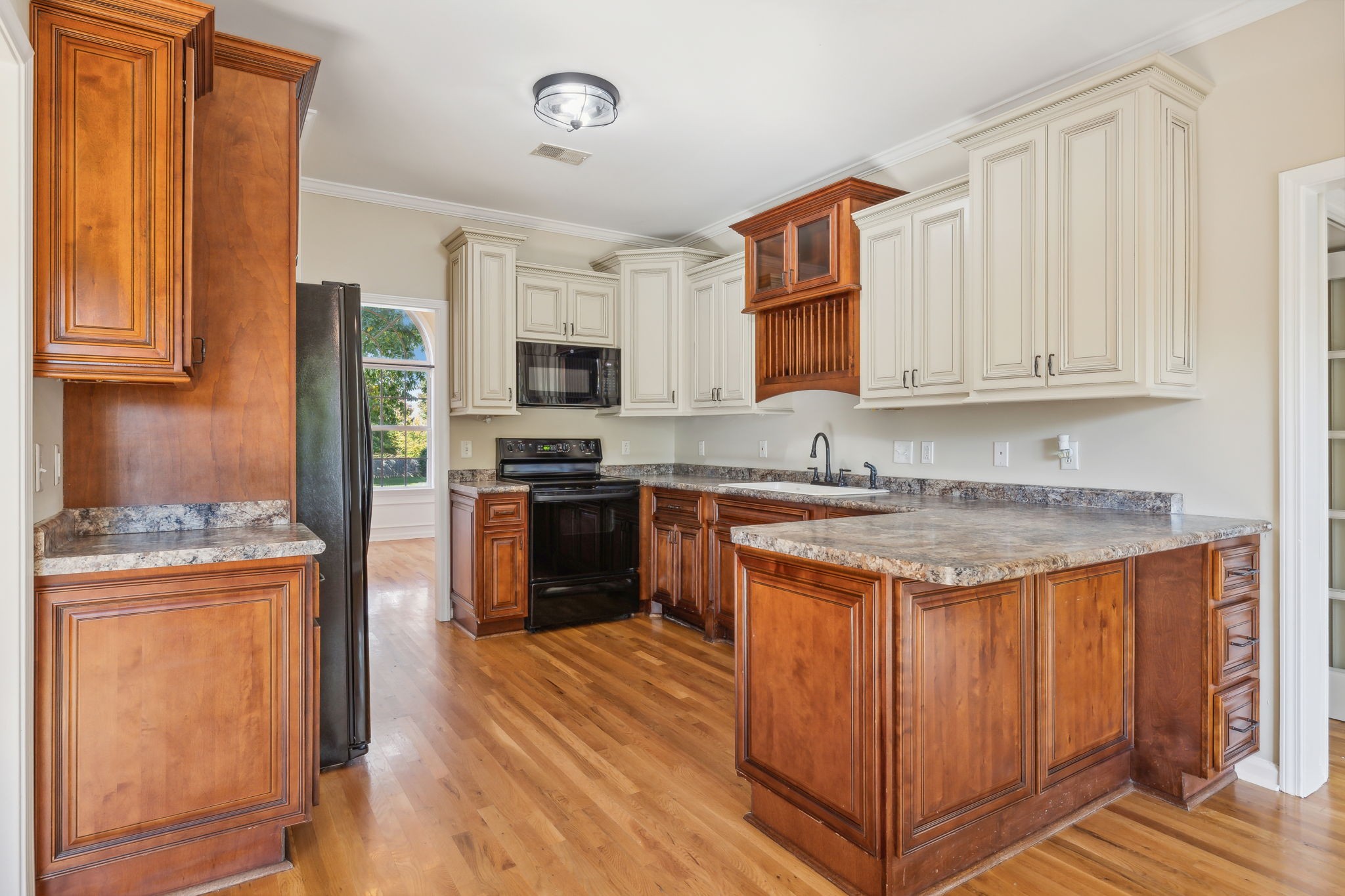 2634 Mission Ridge Dr