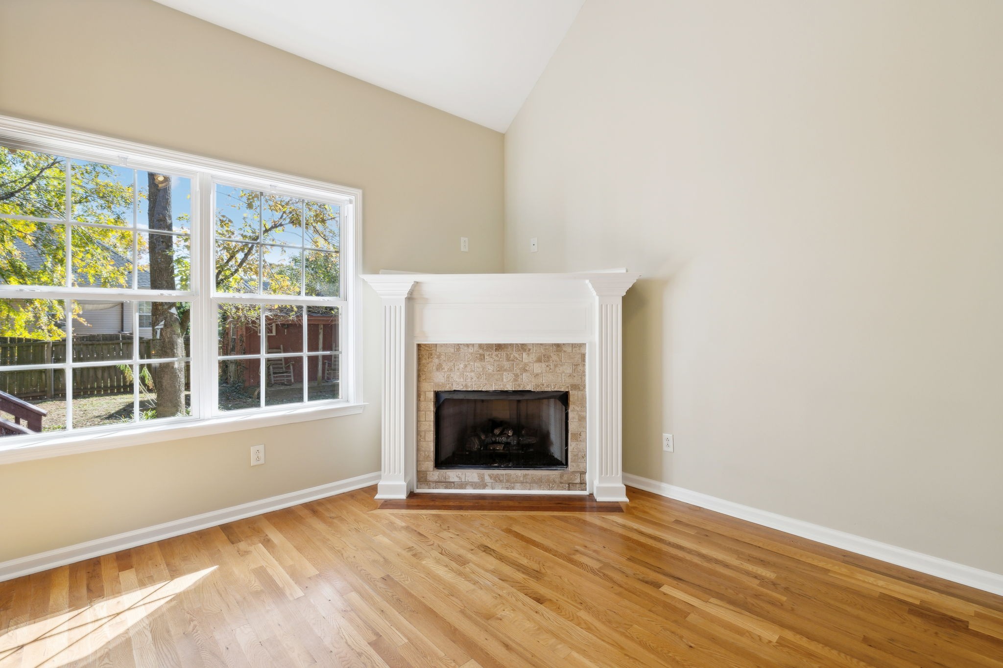 2634 Mission Ridge Dr