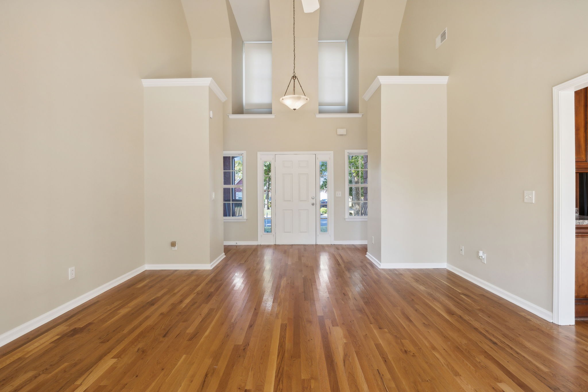 2634 Mission Ridge Dr