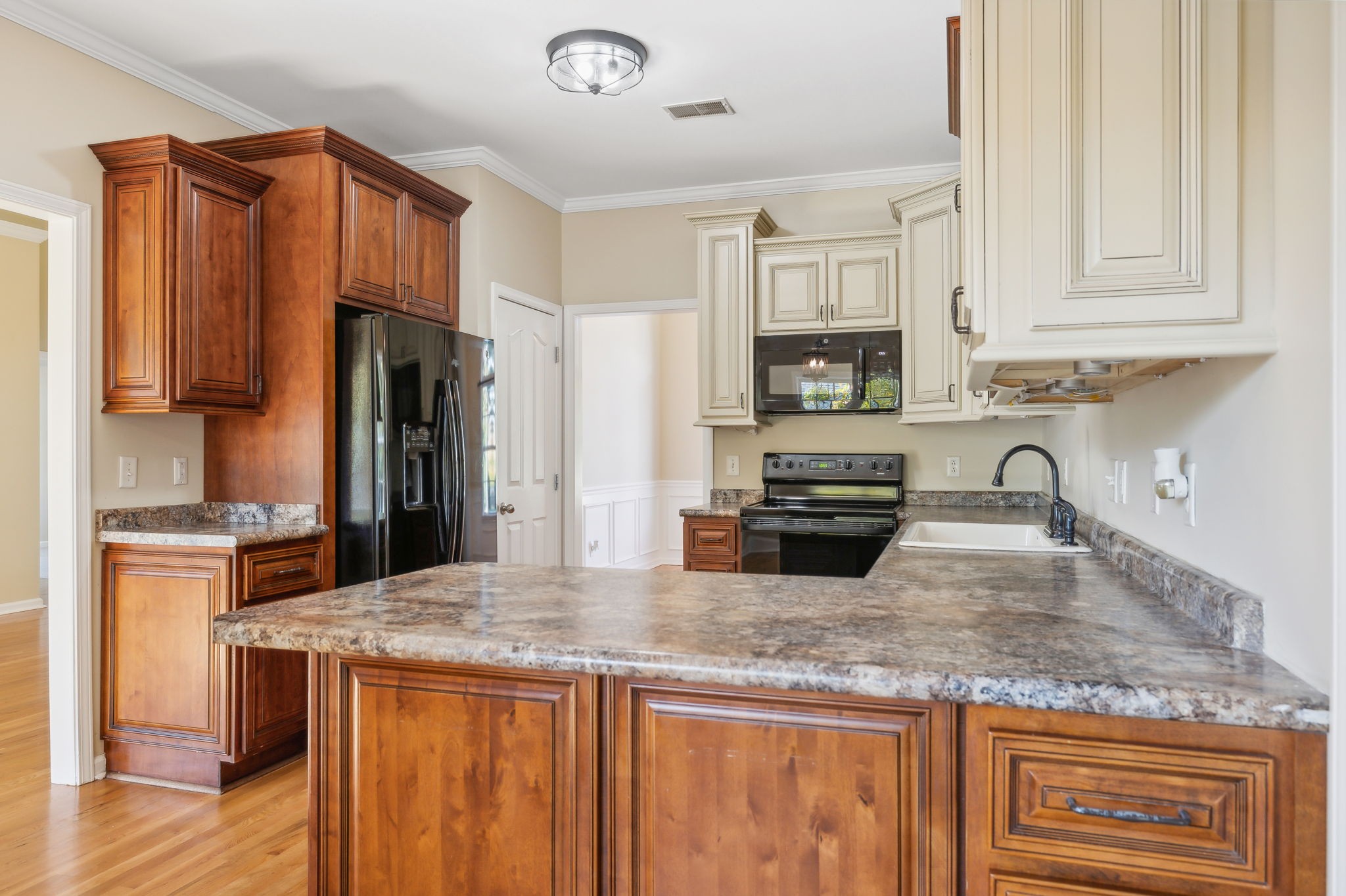 2634 Mission Ridge Dr