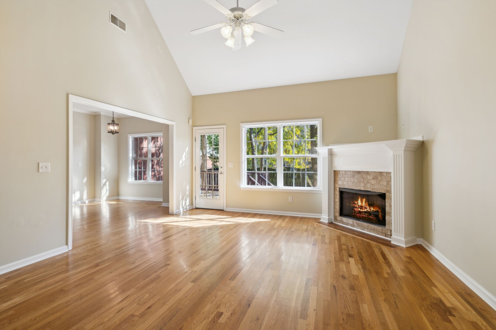 2634 Mission Ridge Dr