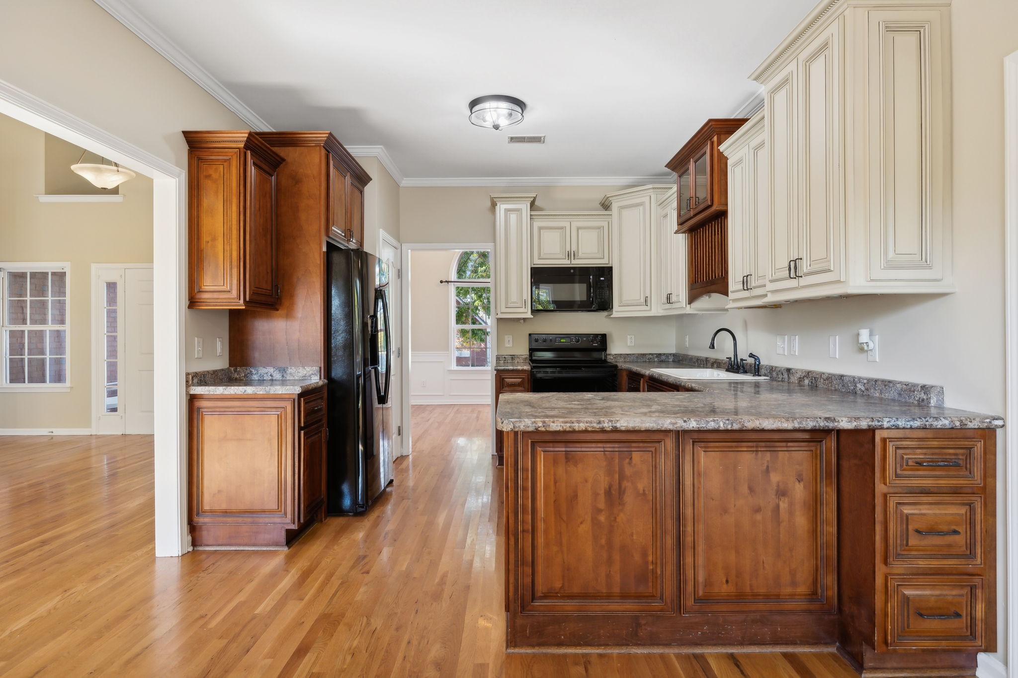 2634 Mission Ridge Dr