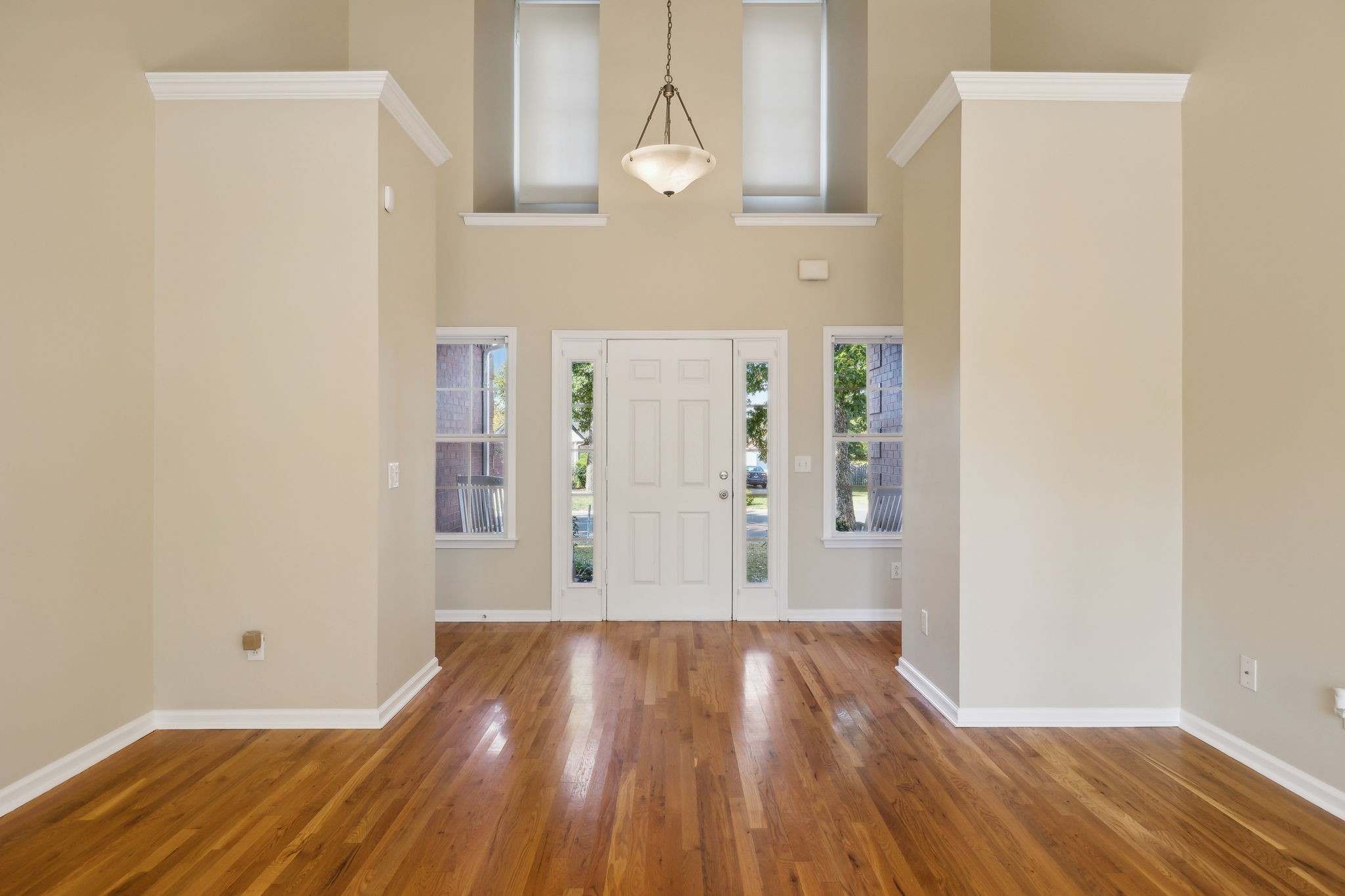 2634 Mission Ridge Dr