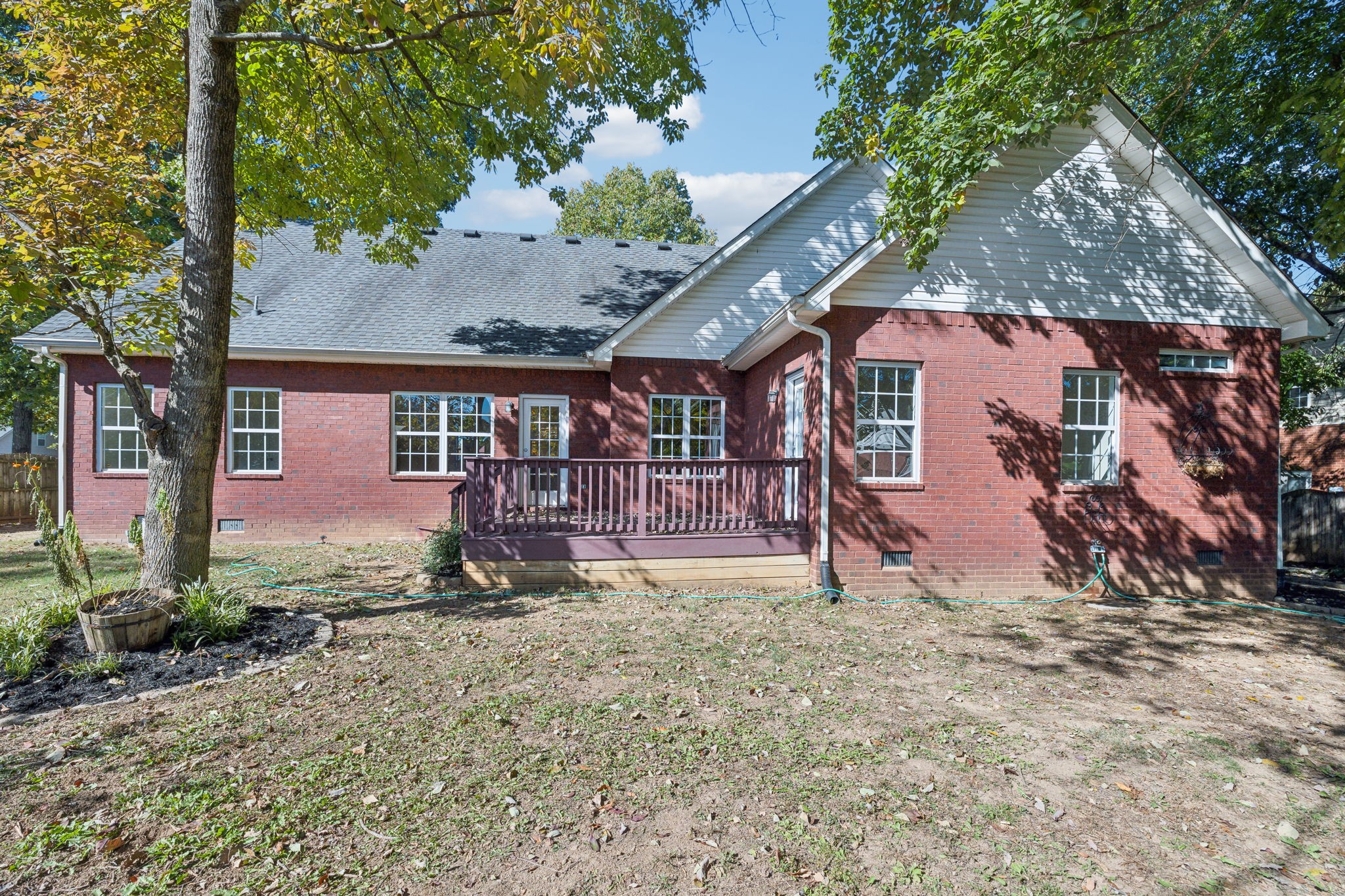 2634 Mission Ridge Dr
