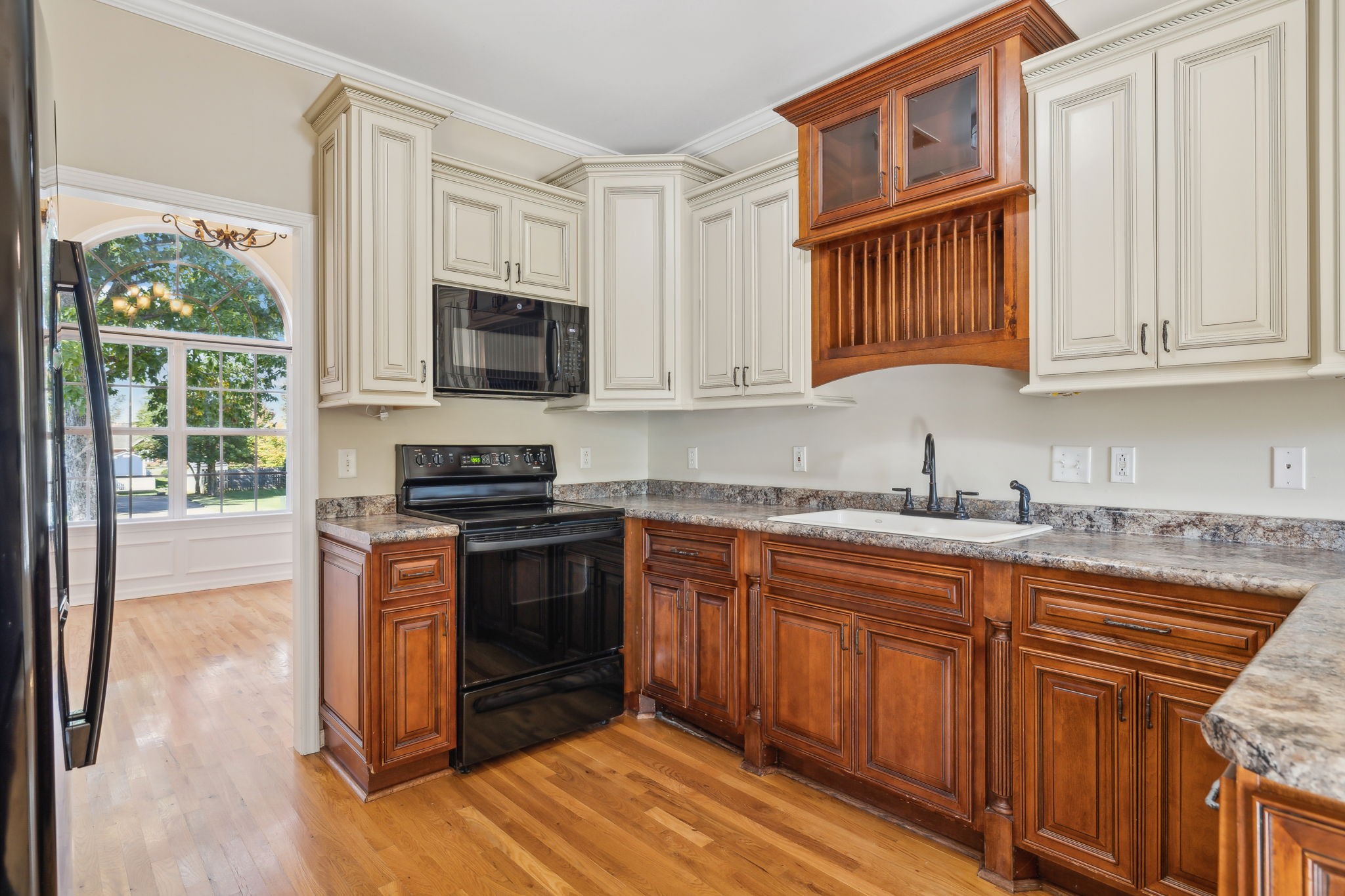 2634 Mission Ridge Dr