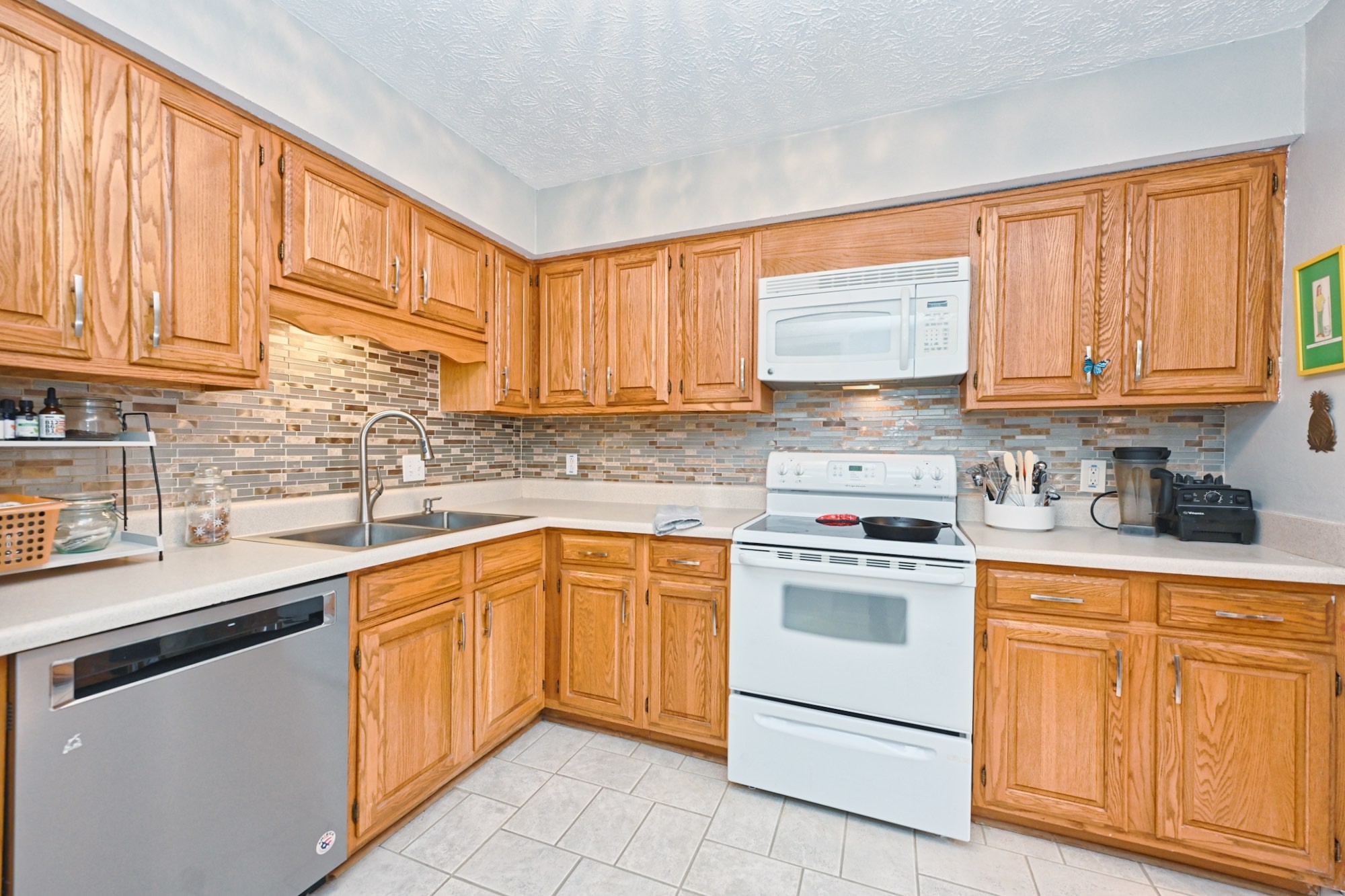 609 Barlin Dr