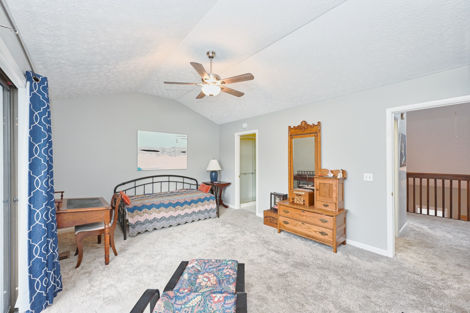609 Barlin Dr
