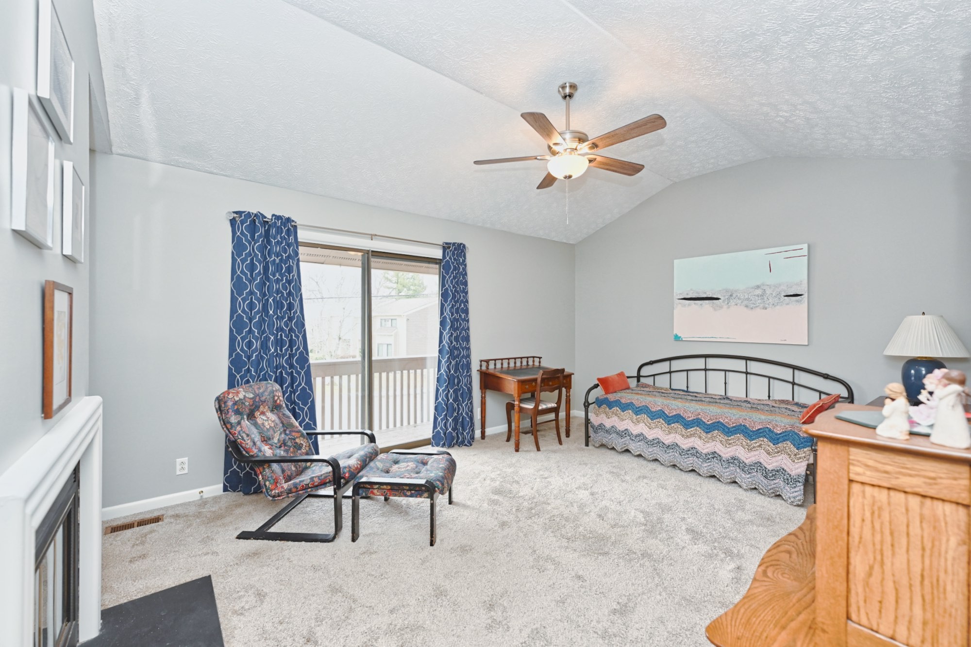 609 Barlin Dr