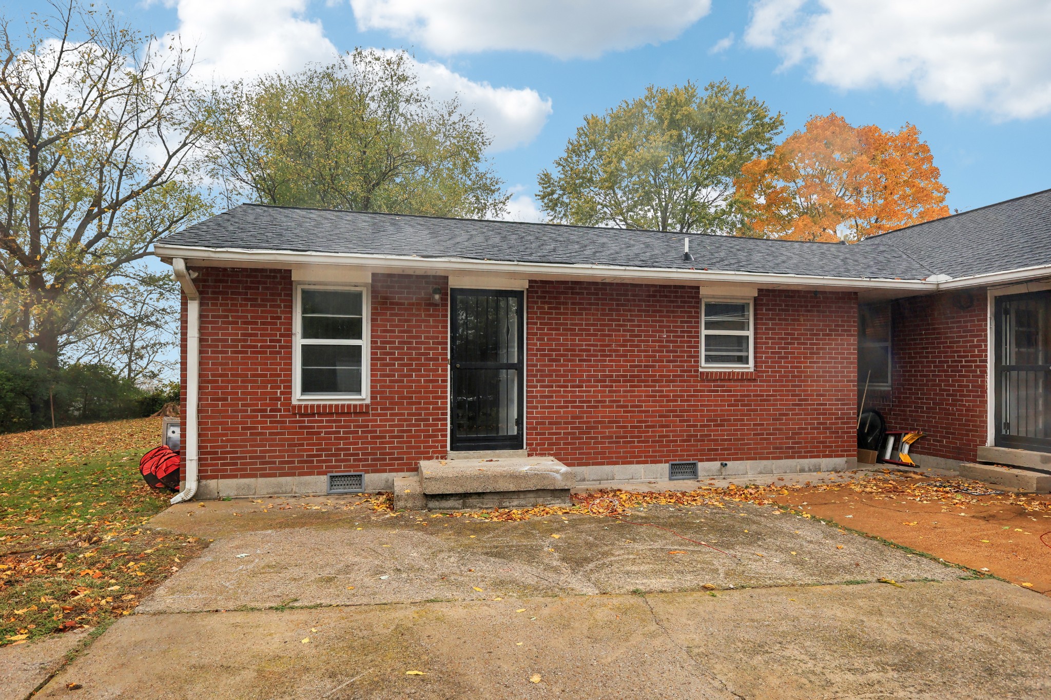 2517 Woodberry Dr