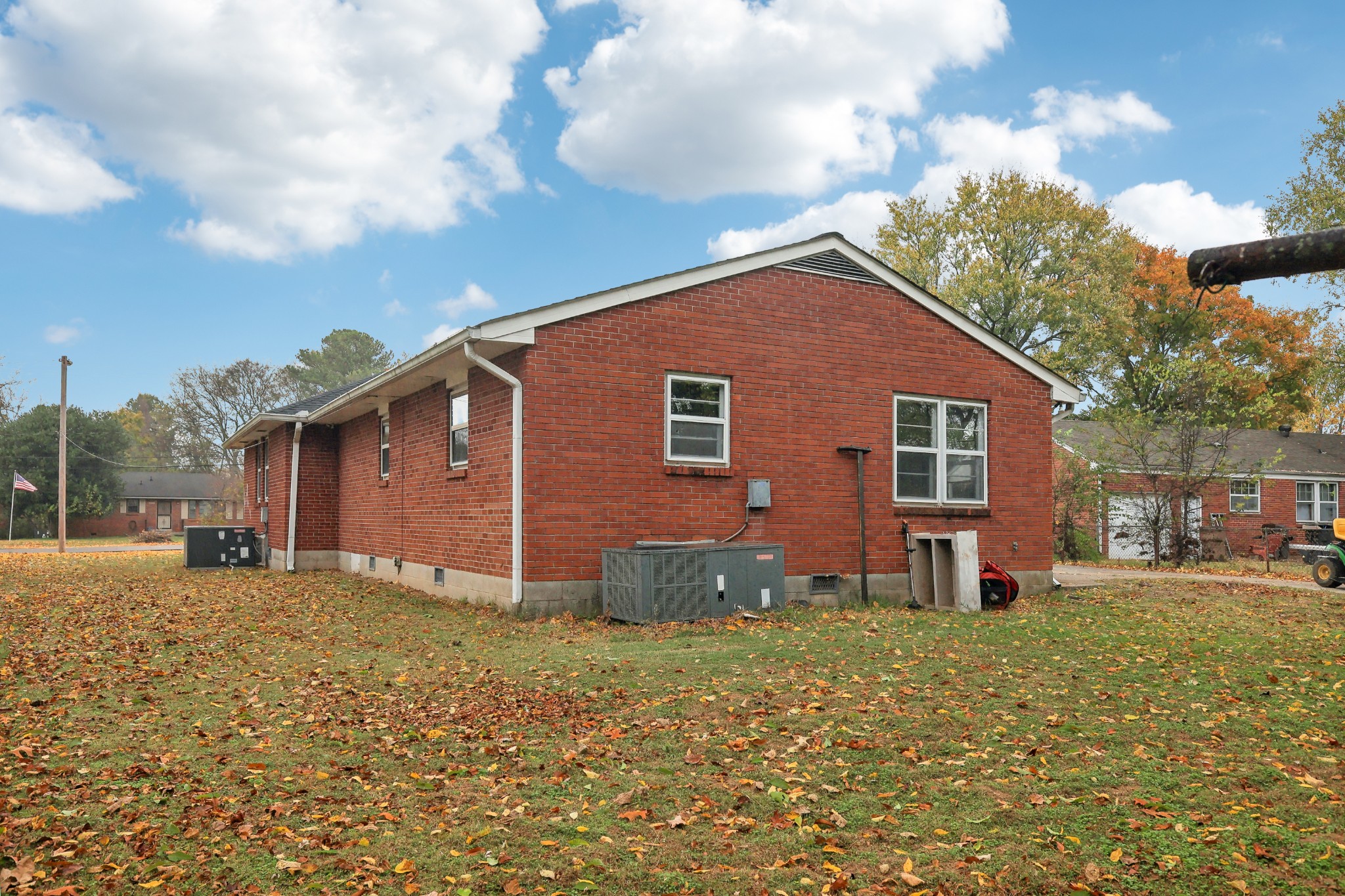 2517 Woodberry Dr