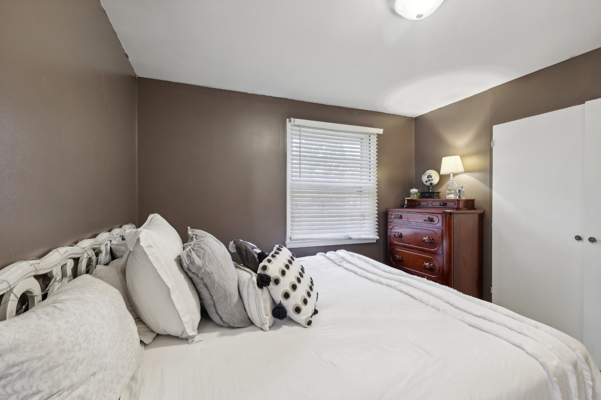 2517 Woodberry Dr
