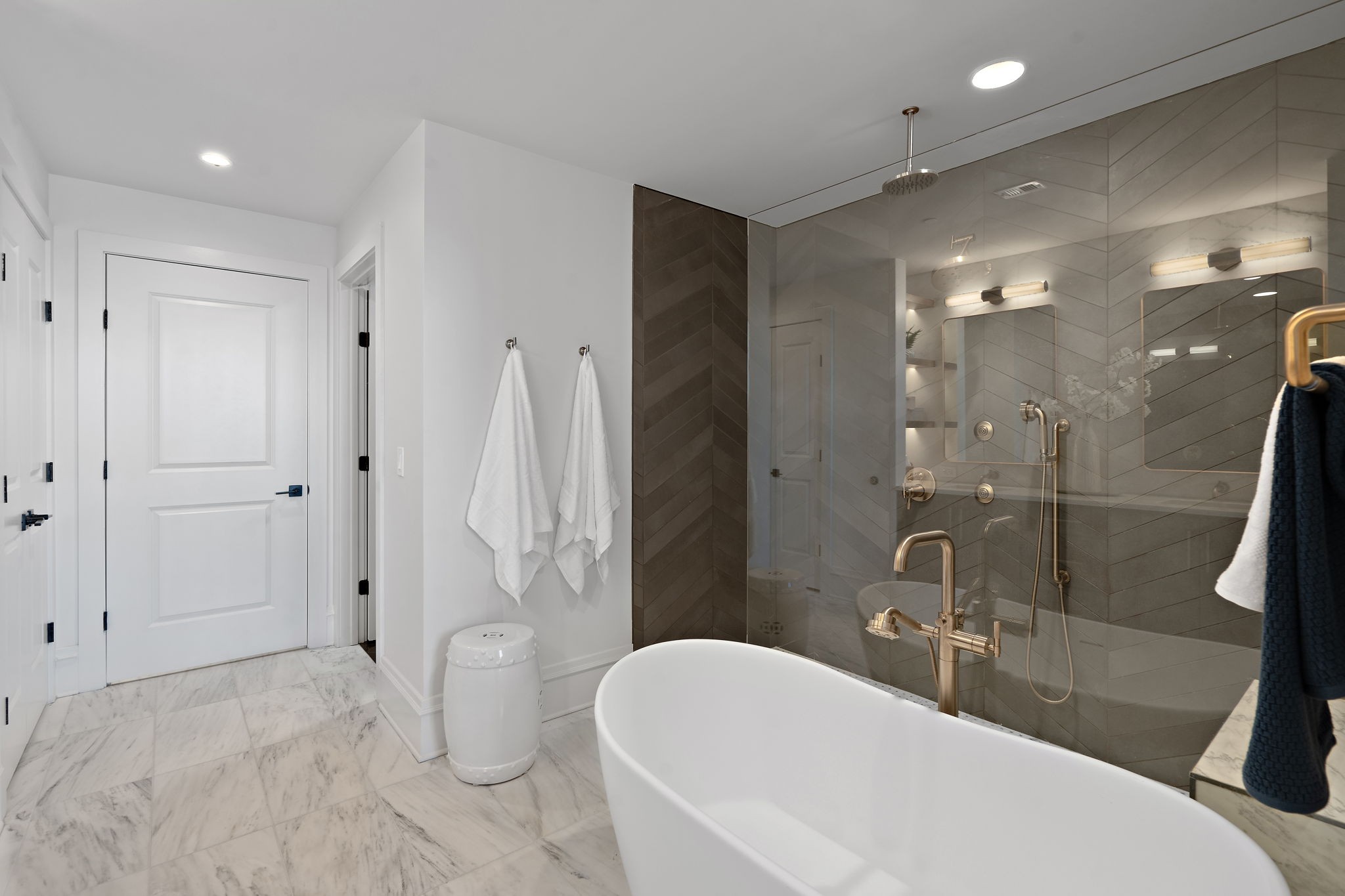 1616 West End Ave Unit: 2302