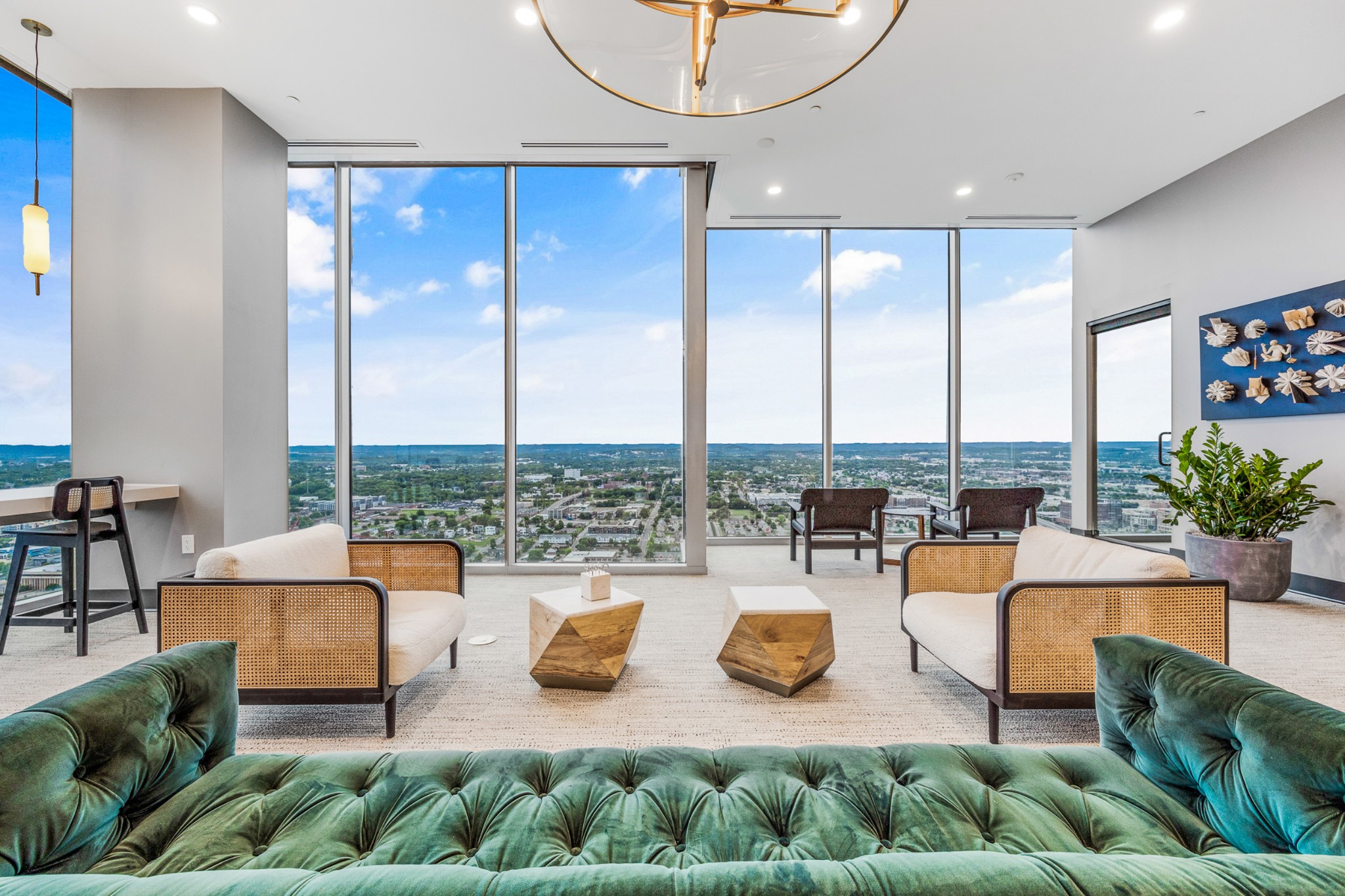 1616 West End Ave Unit: 2302