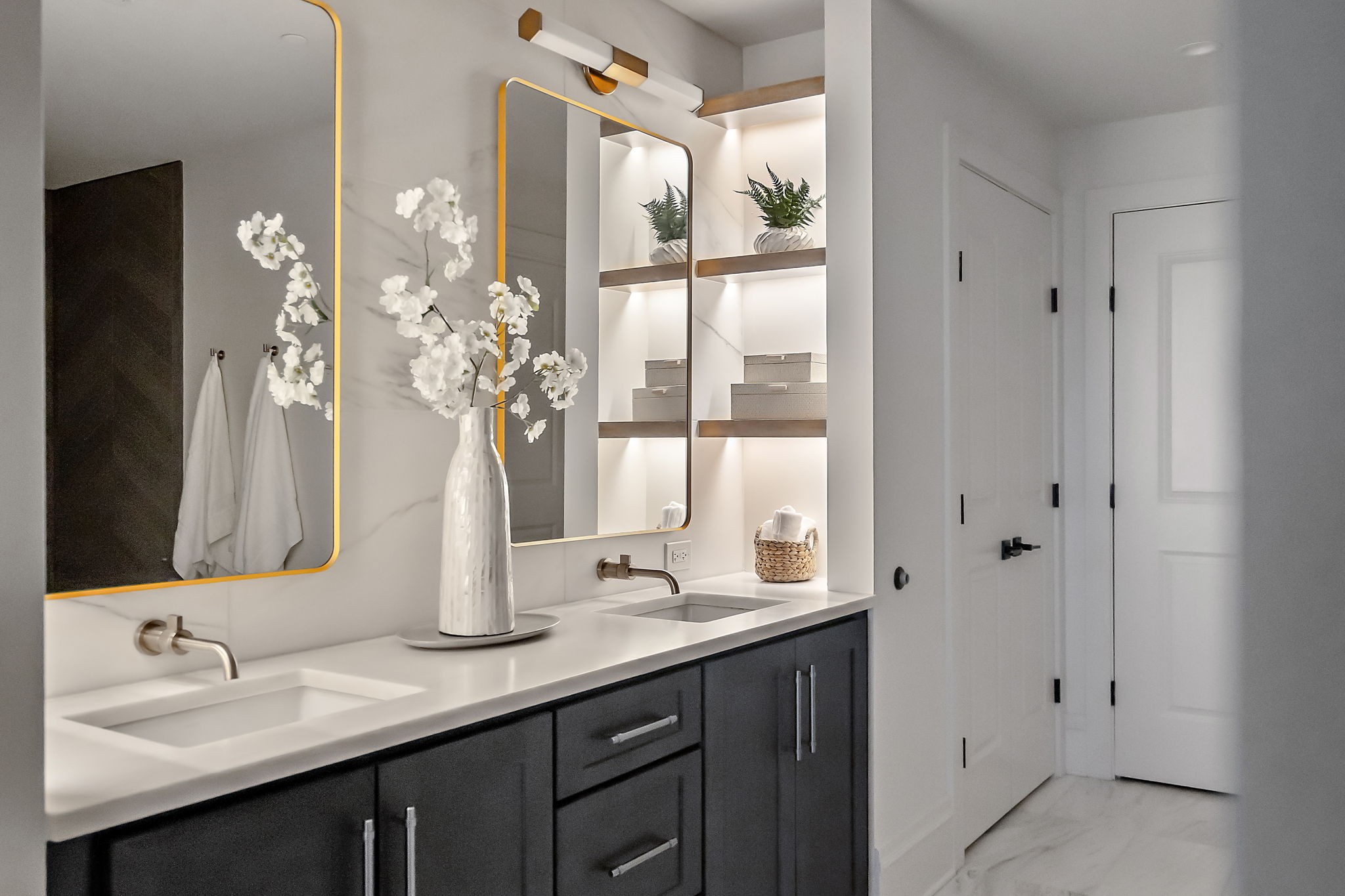 1616 West End Ave Unit: 2302