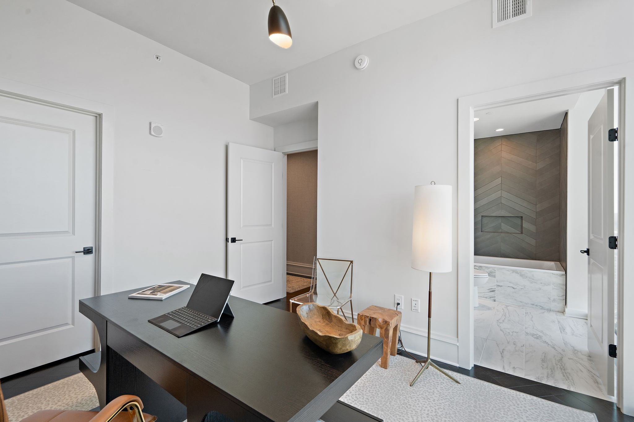 1616 West End Ave Unit: 2302