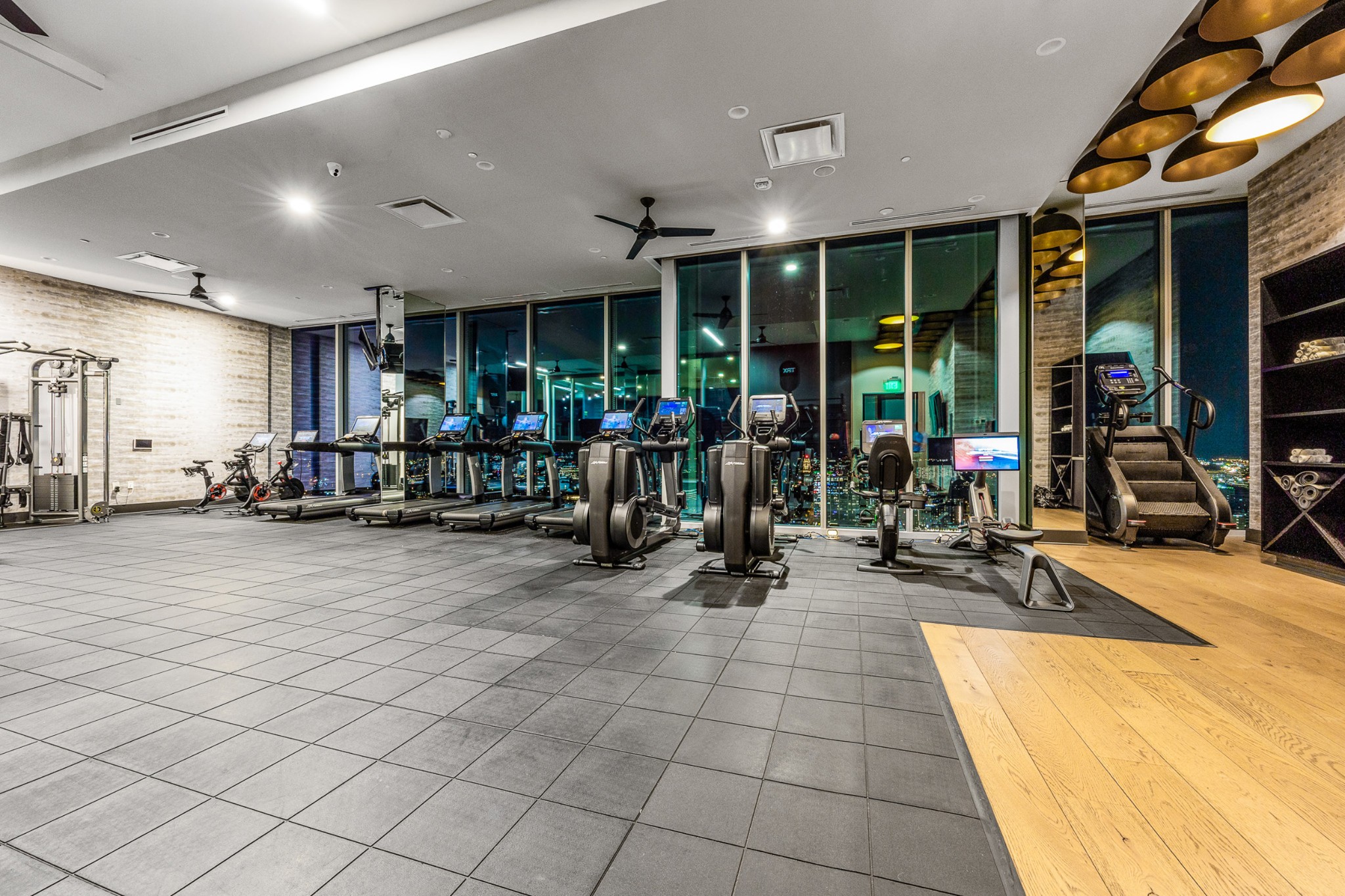 1616 West End Ave Unit: 2302