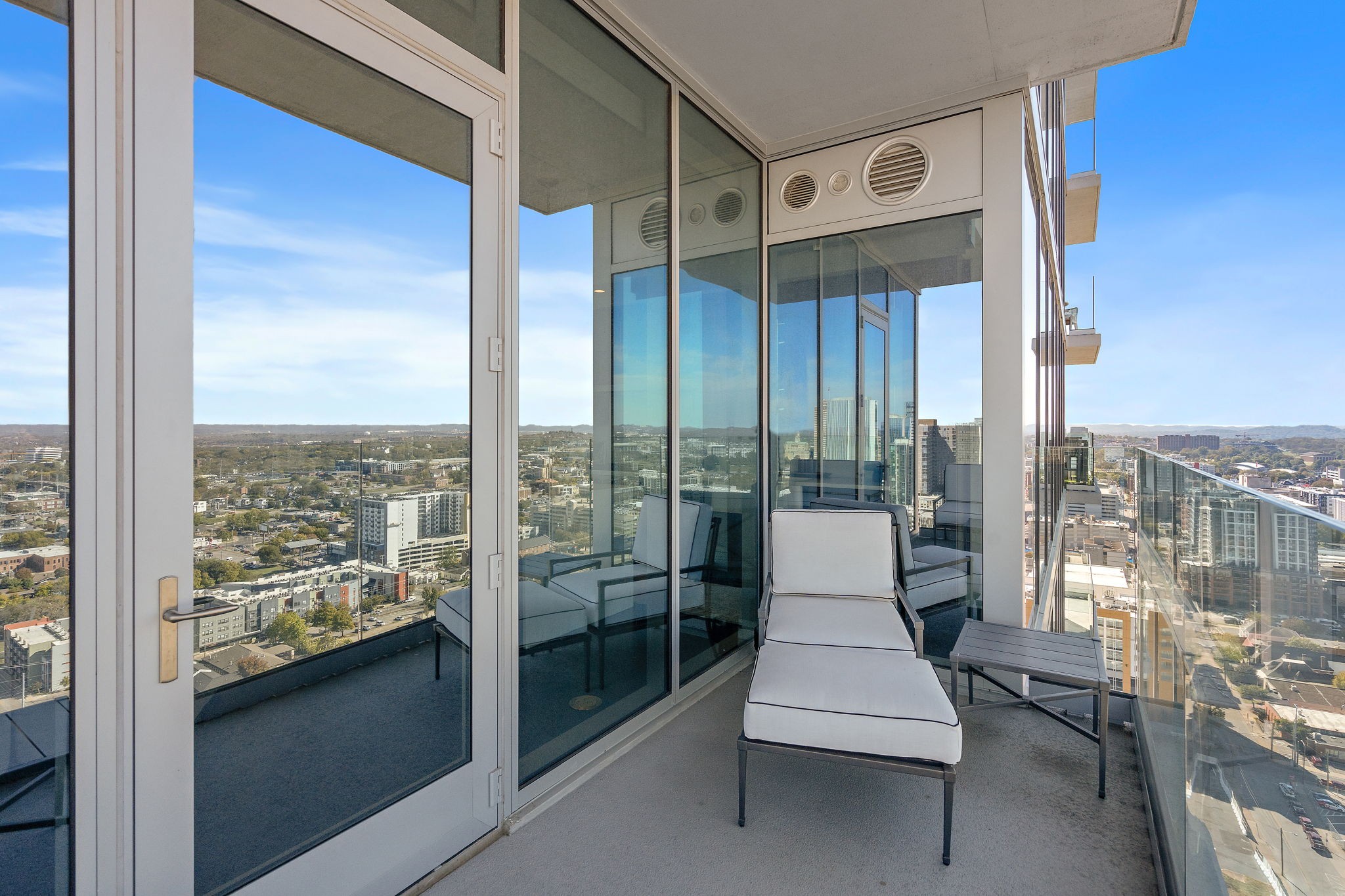 1616 West End Ave Unit: 2302