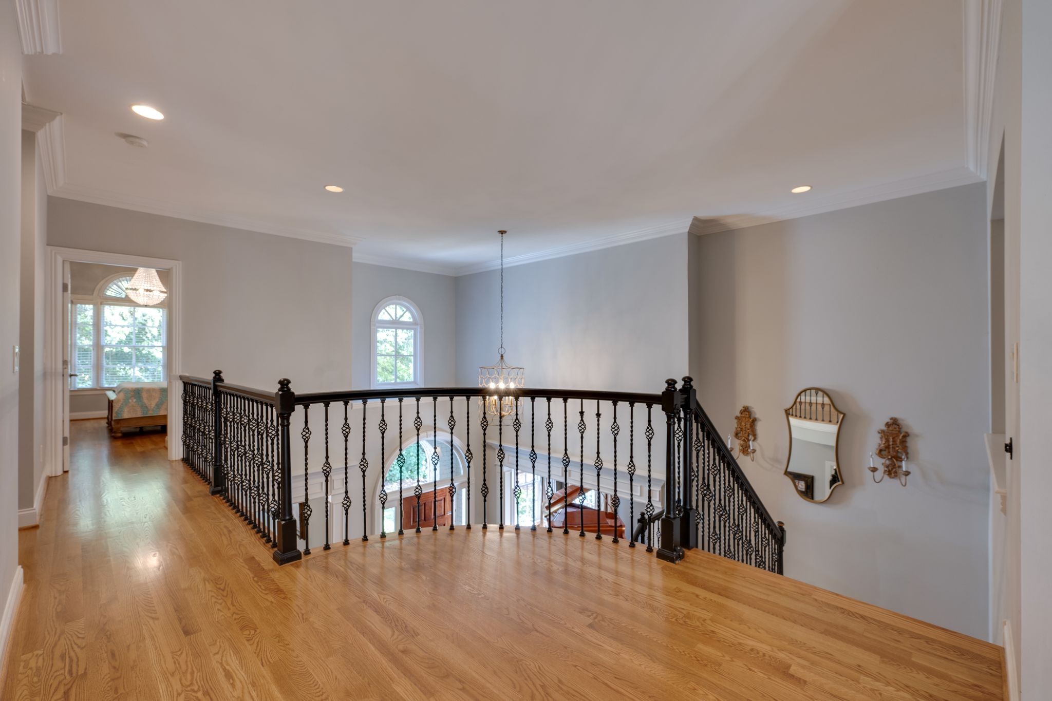 1107 Vaughn Crest Dr