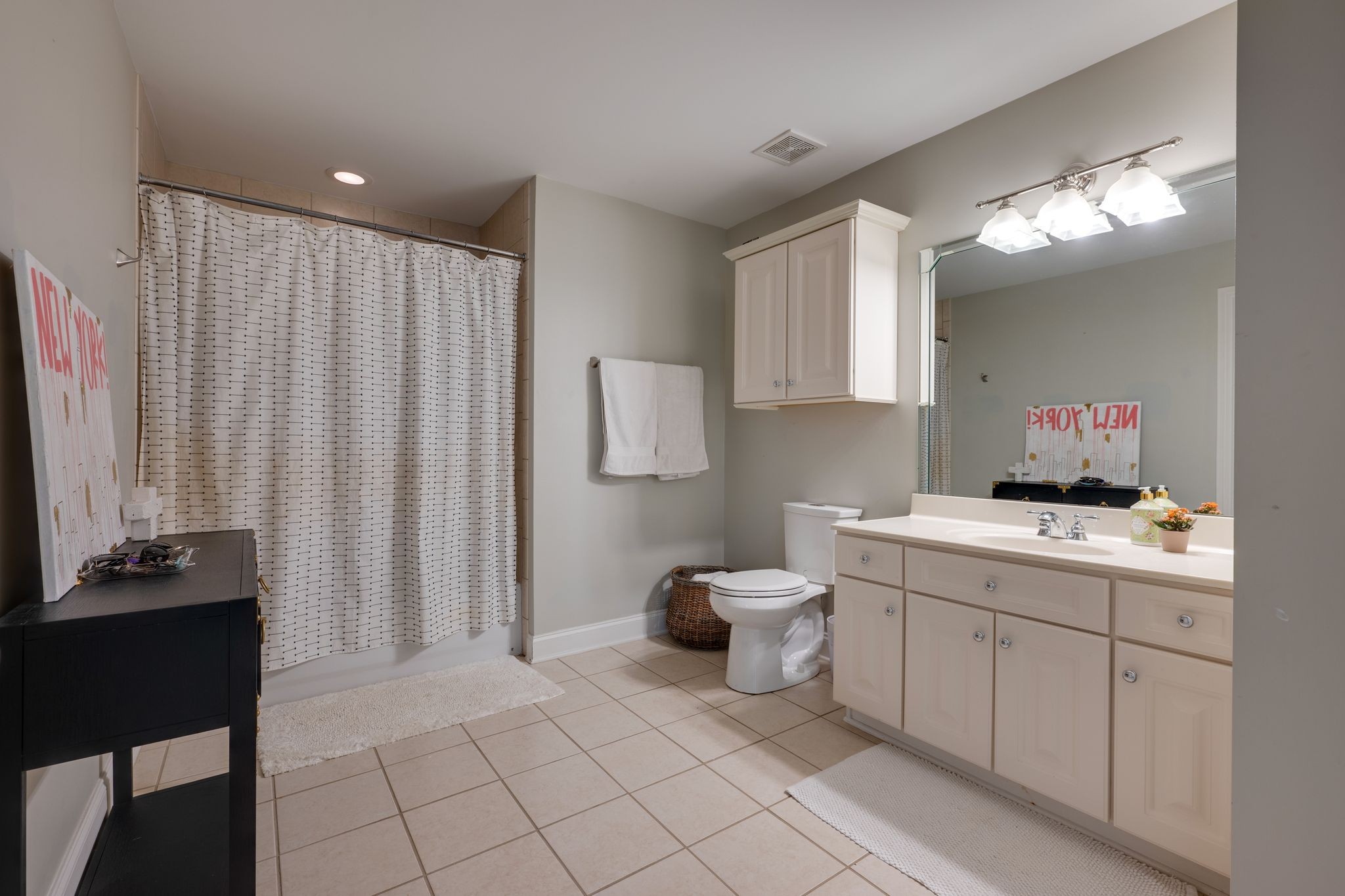 1107 Vaughn Crest Dr