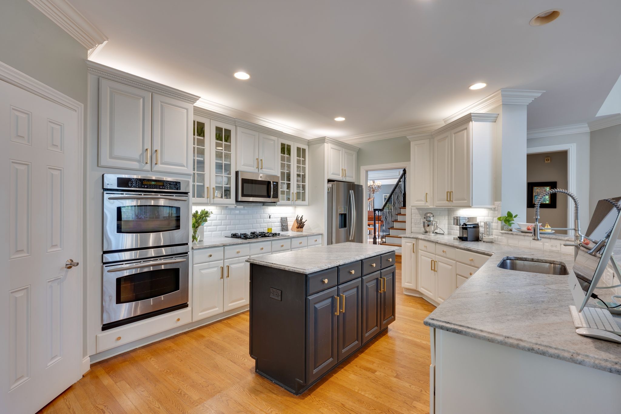 1107 Vaughn Crest Dr