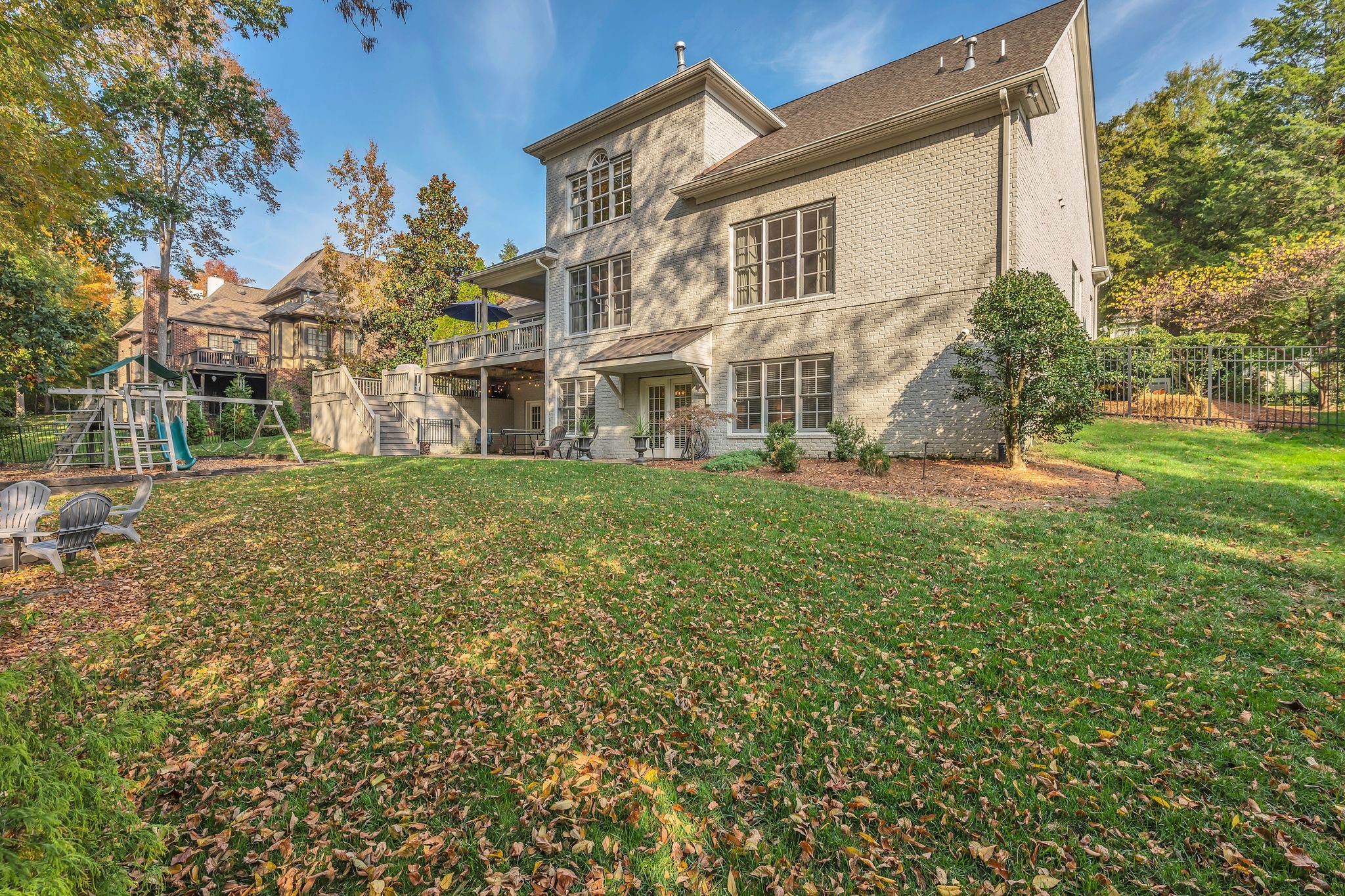 1107 Vaughn Crest Dr