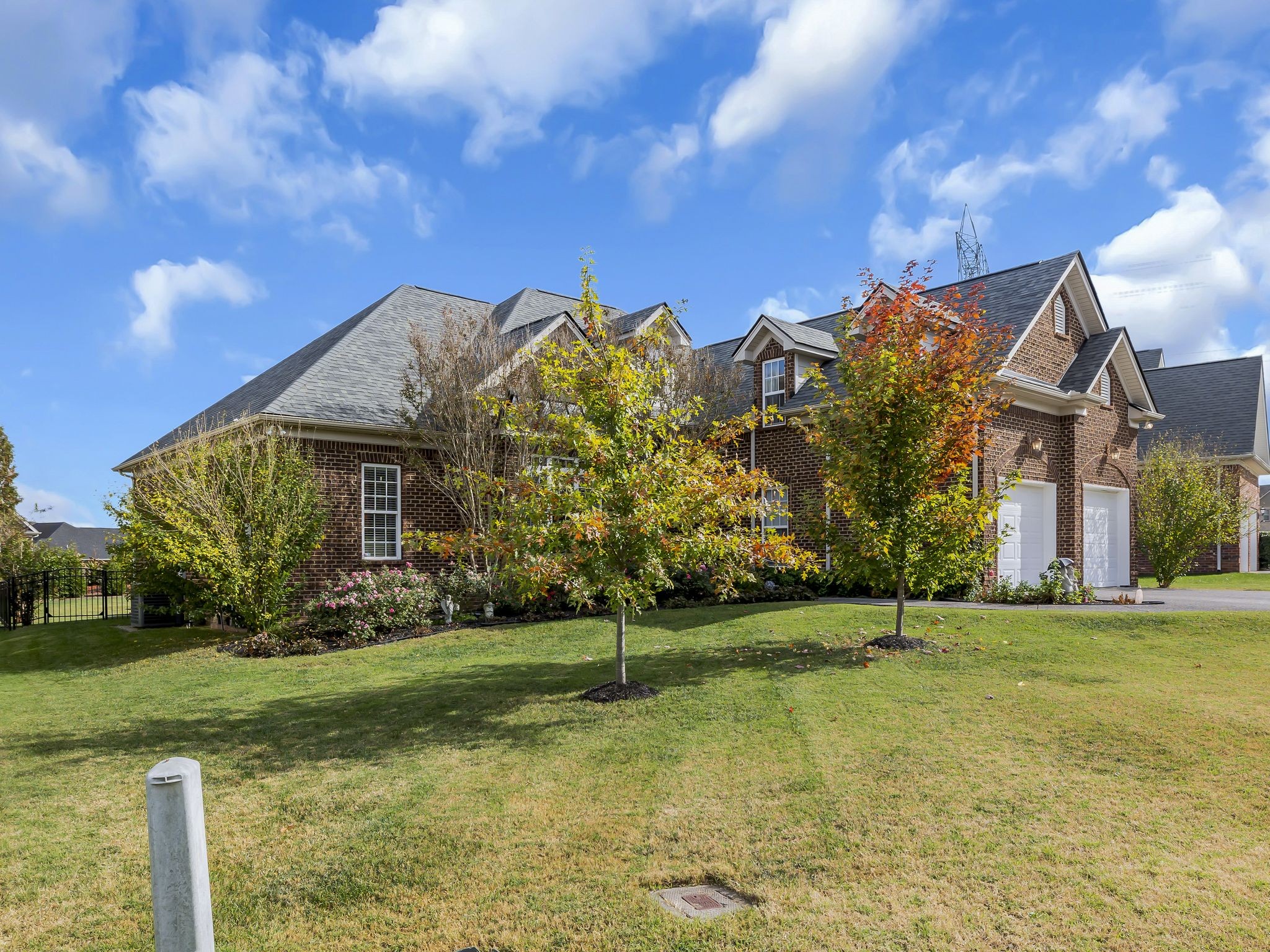 2043 Sunflower Dr