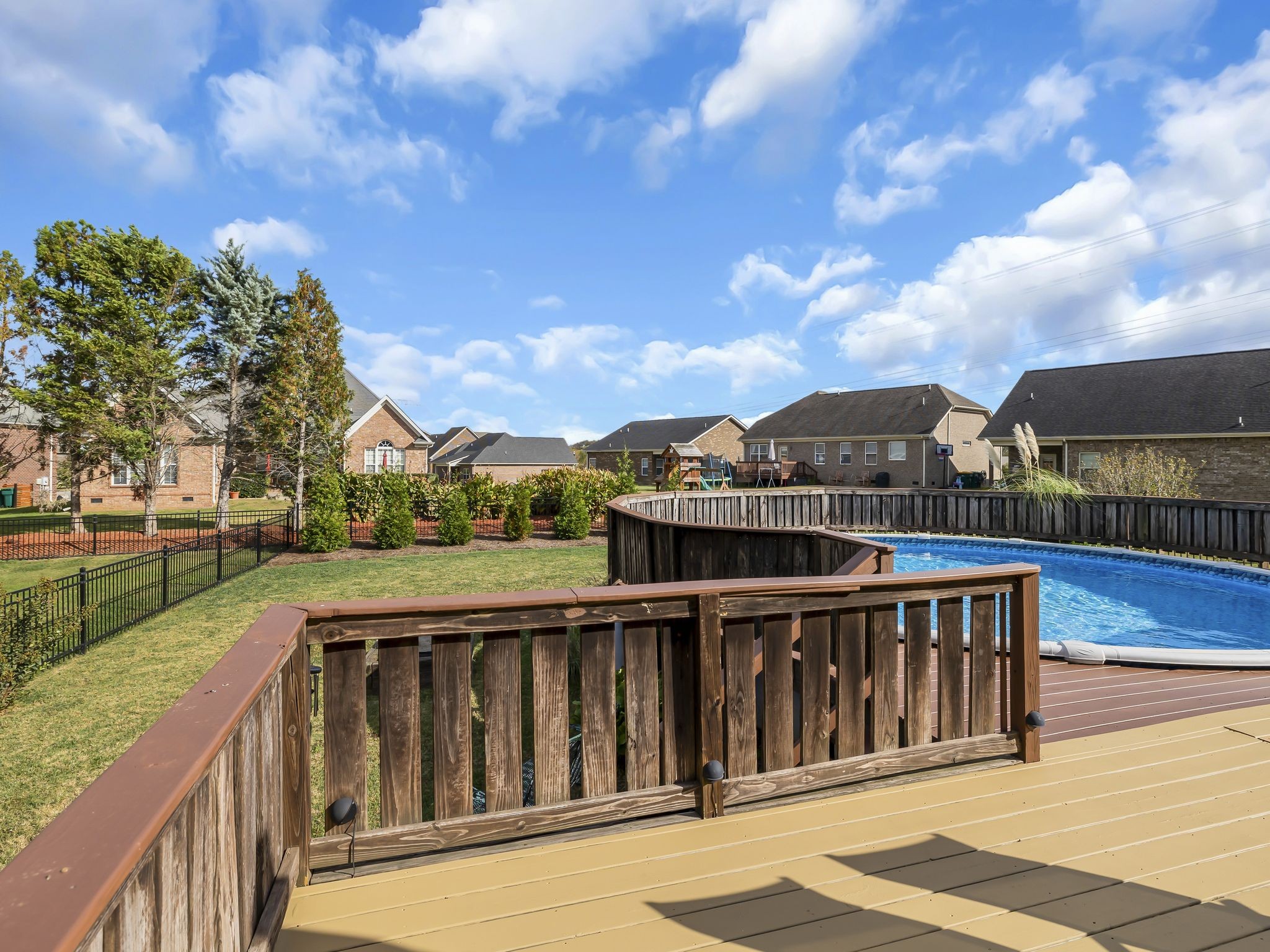 2043 Sunflower Dr