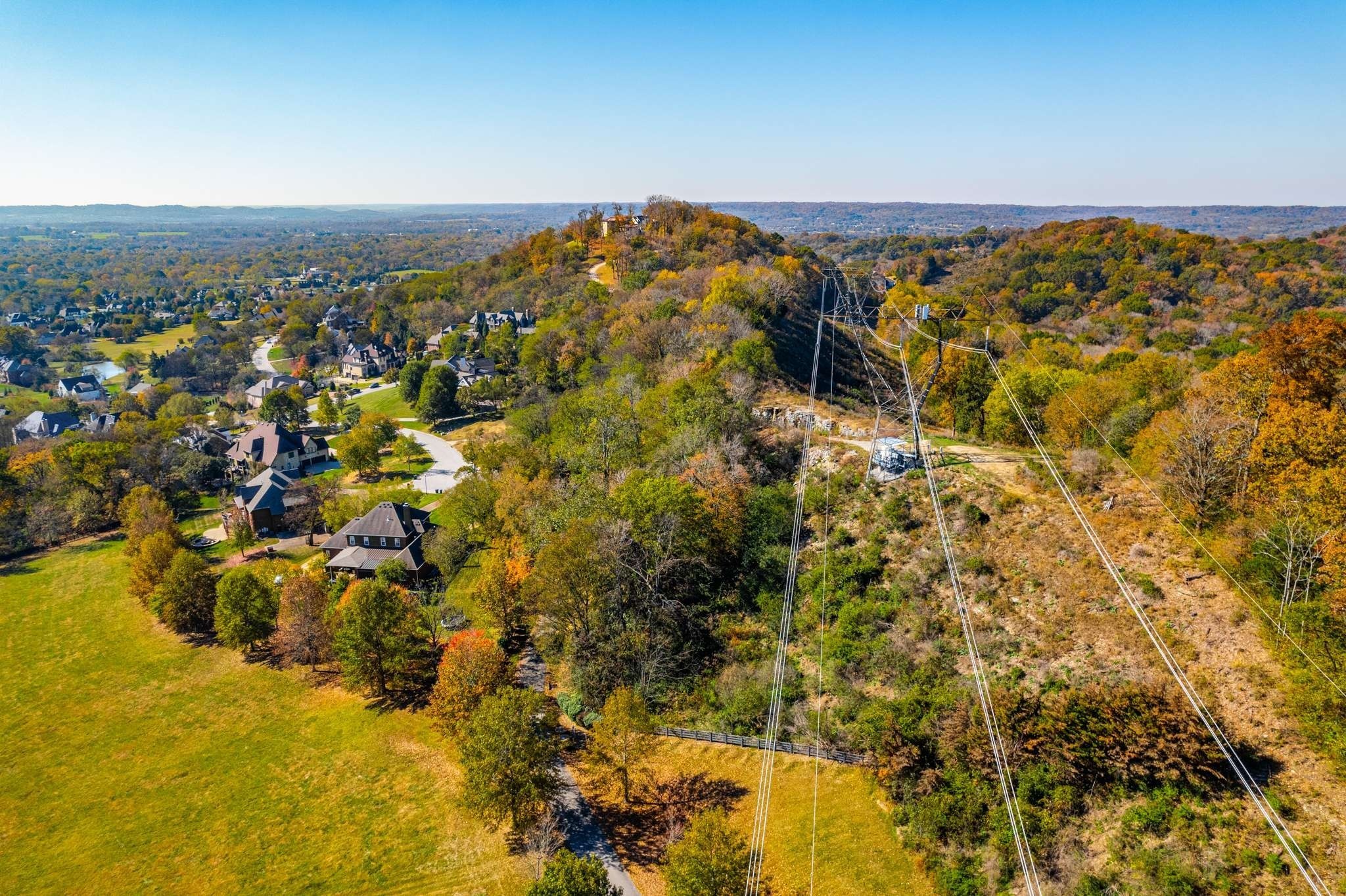 402 Lake Valley Dr