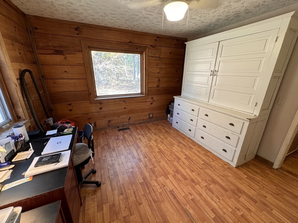 1215 Company Farm Rd