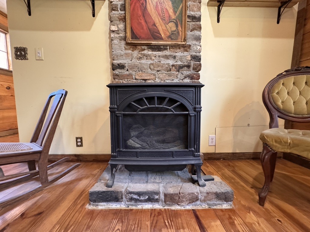 1215 Company Farm Rd