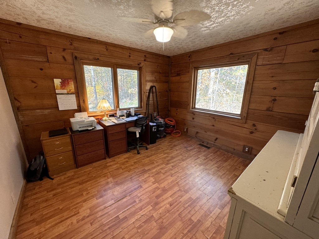 1215 Company Farm Rd