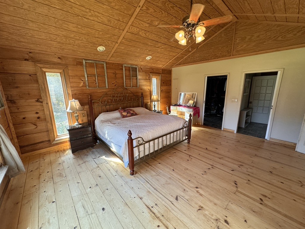 1215 Company Farm Rd