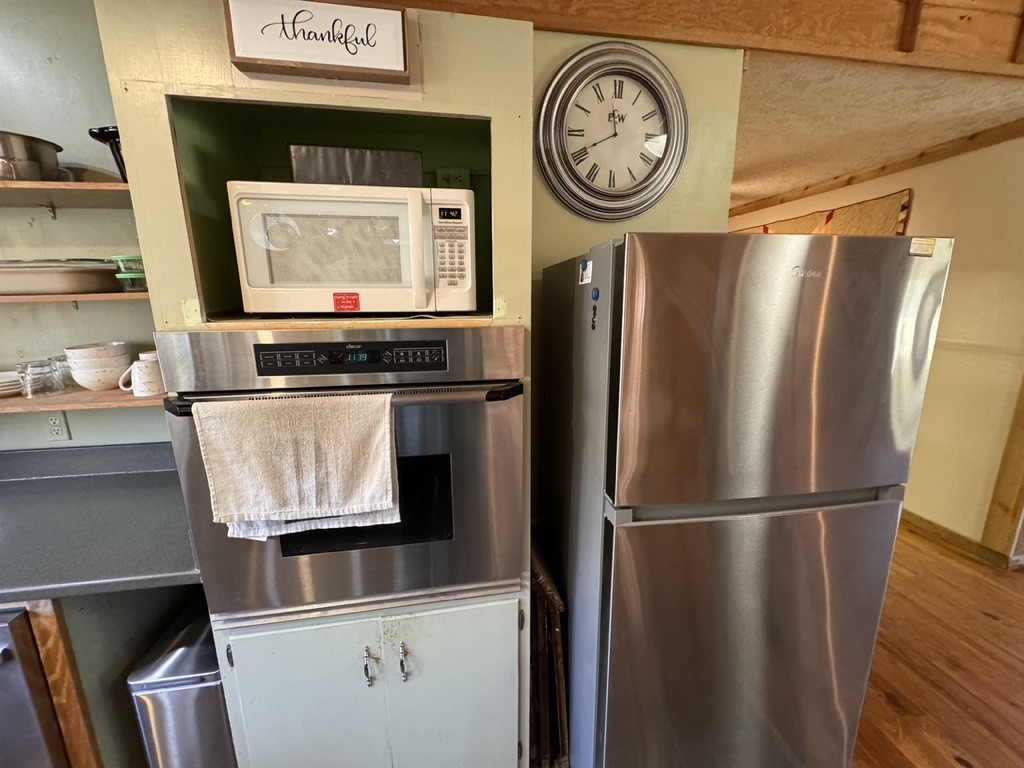 1215 Company Farm Rd